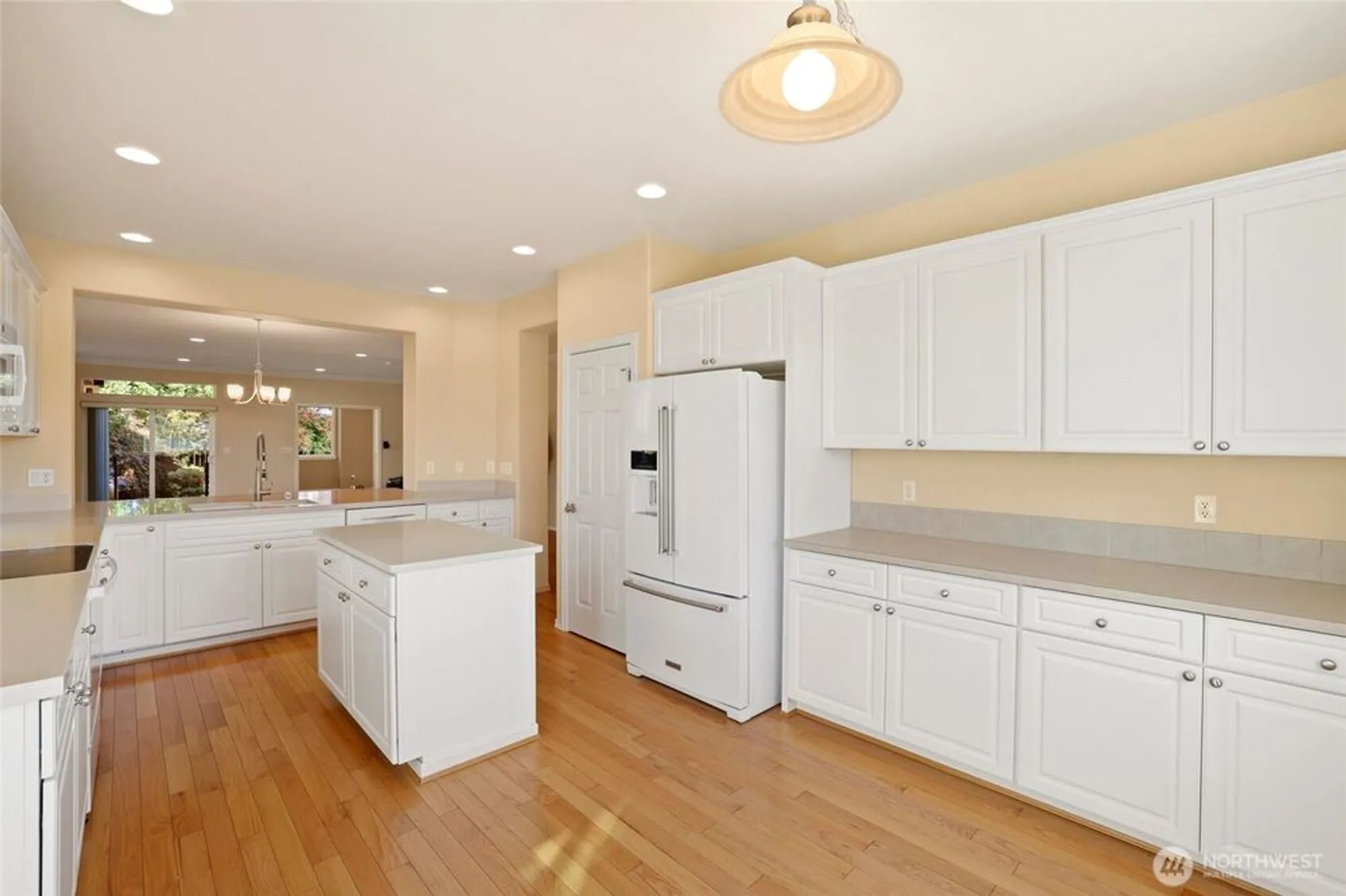 Property Slideshow image 8 of 37 | 4316 harstene st, Lacey, WA, 98516