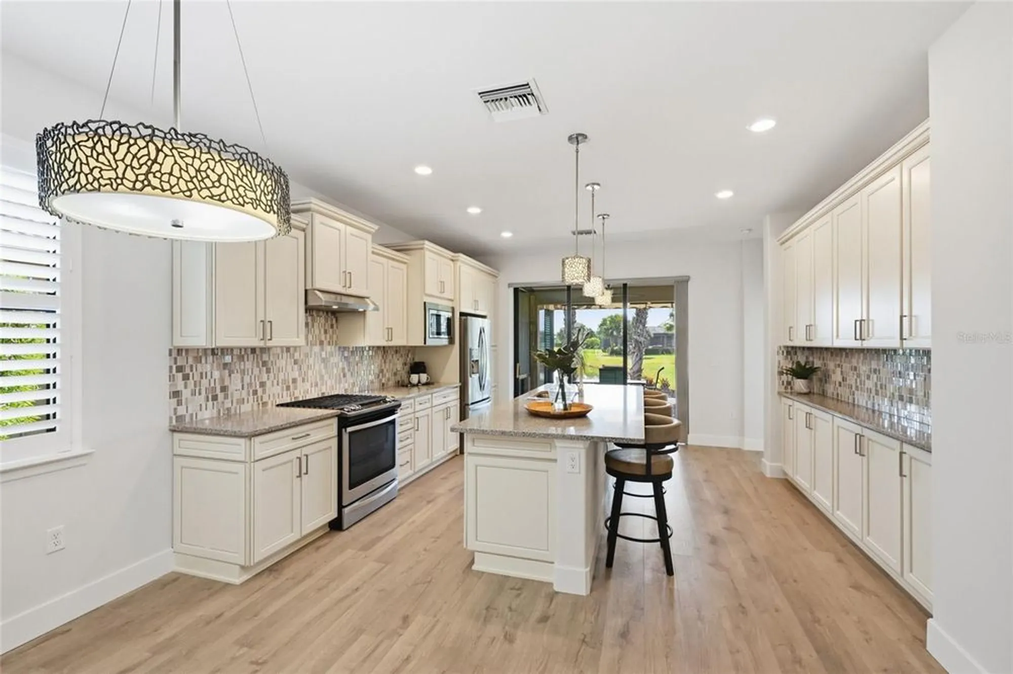 Property Slideshow image 15 of 56 | 17029 hampton falls ter, Bradenton, FL, 34202
