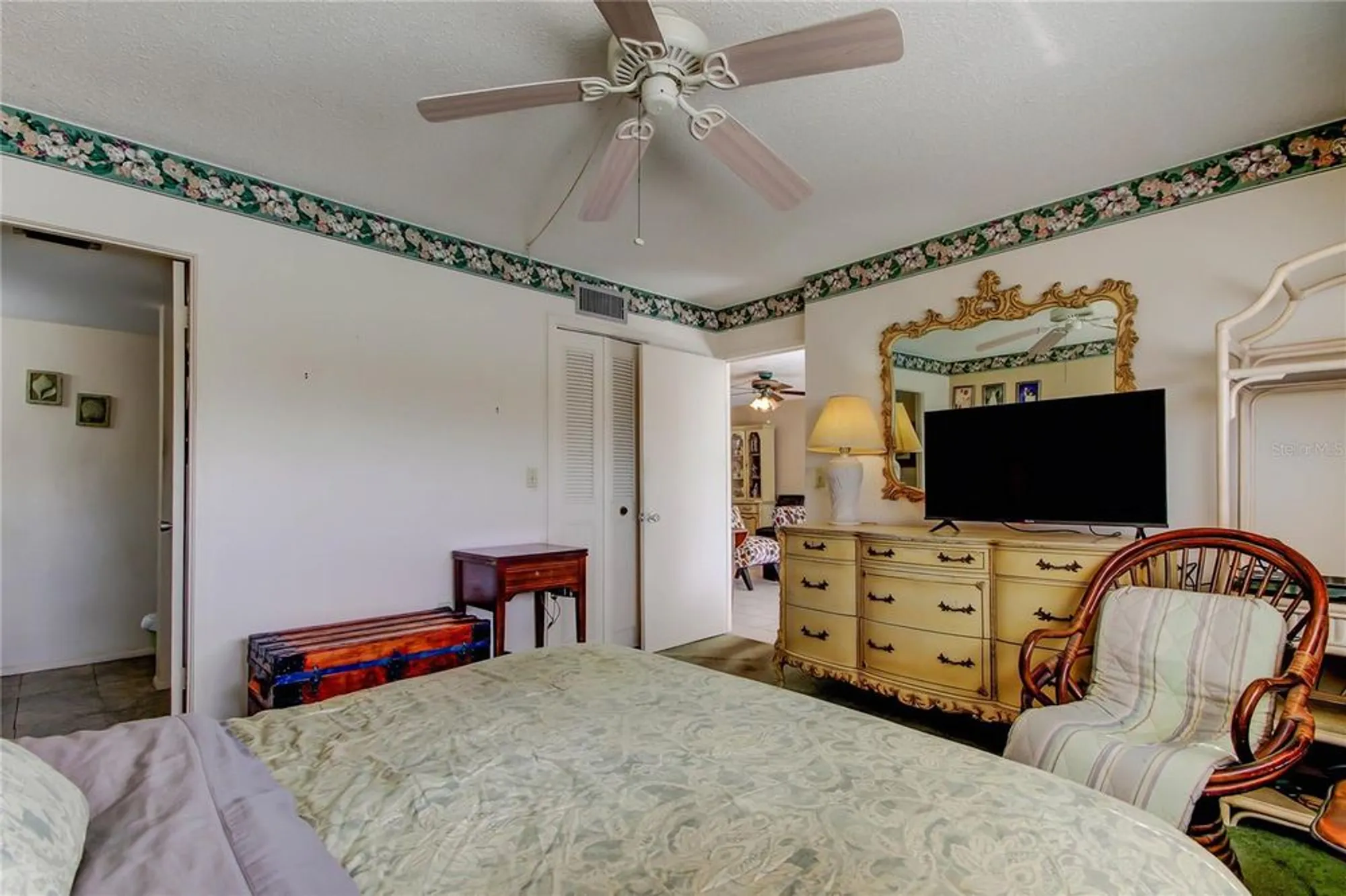 Property Slideshow image 36 of 45 | 7425 bay island dr 203, South Pasadena, FL, 33707