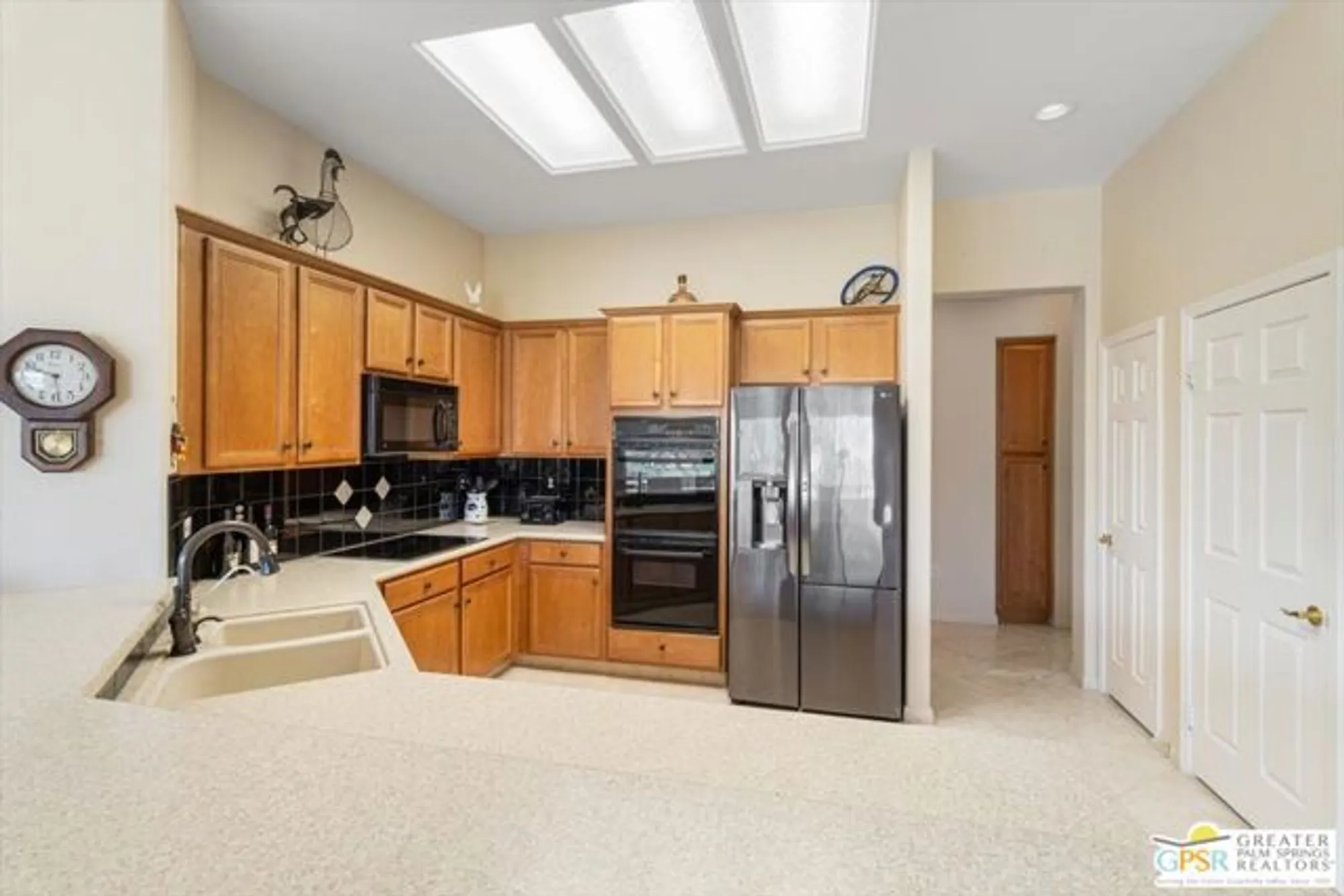 Property Slideshow image 23 of 56 | 39262 gainsborough cir, Palm Desert, CA, 92211