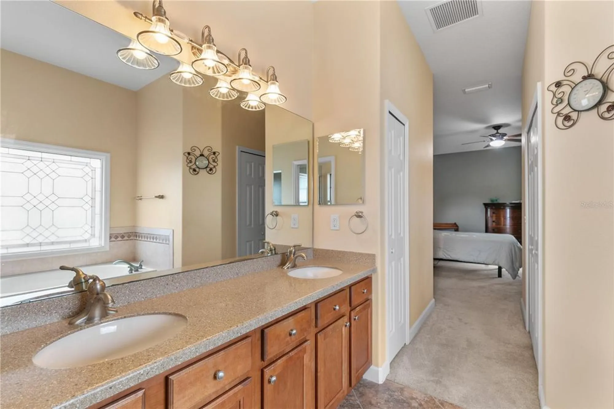 Property Slideshow image 26 of 50 | 8860 bridgeport bay cir, Mount Dora, FL, 32757