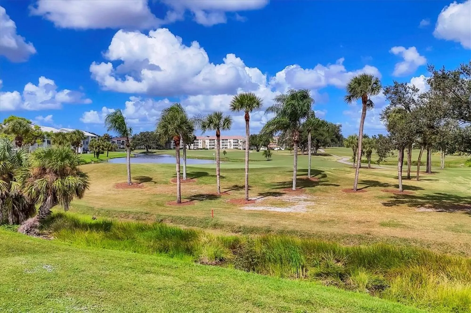 Property Slideshow image 36 of 61 | 408 cerromar cir 331, Venice, FL, 34293