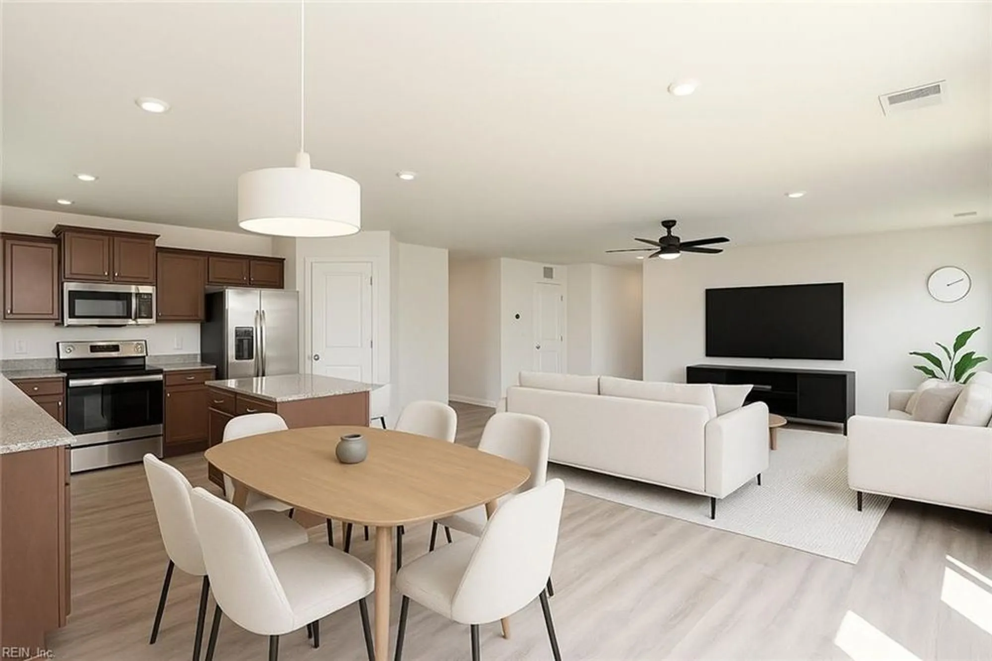 Property Slideshow image 21 of 31 | 7901 w danube loop, New Kent, VA, 23124