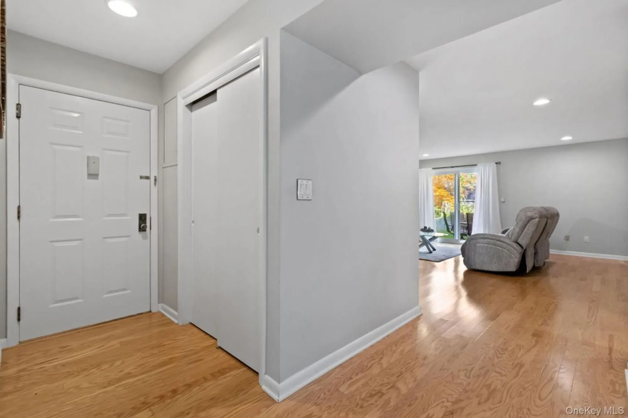 Property Slideshow image 4 of 28 | 148 flintlock way d, Yorktown Heights, NY, 10598
