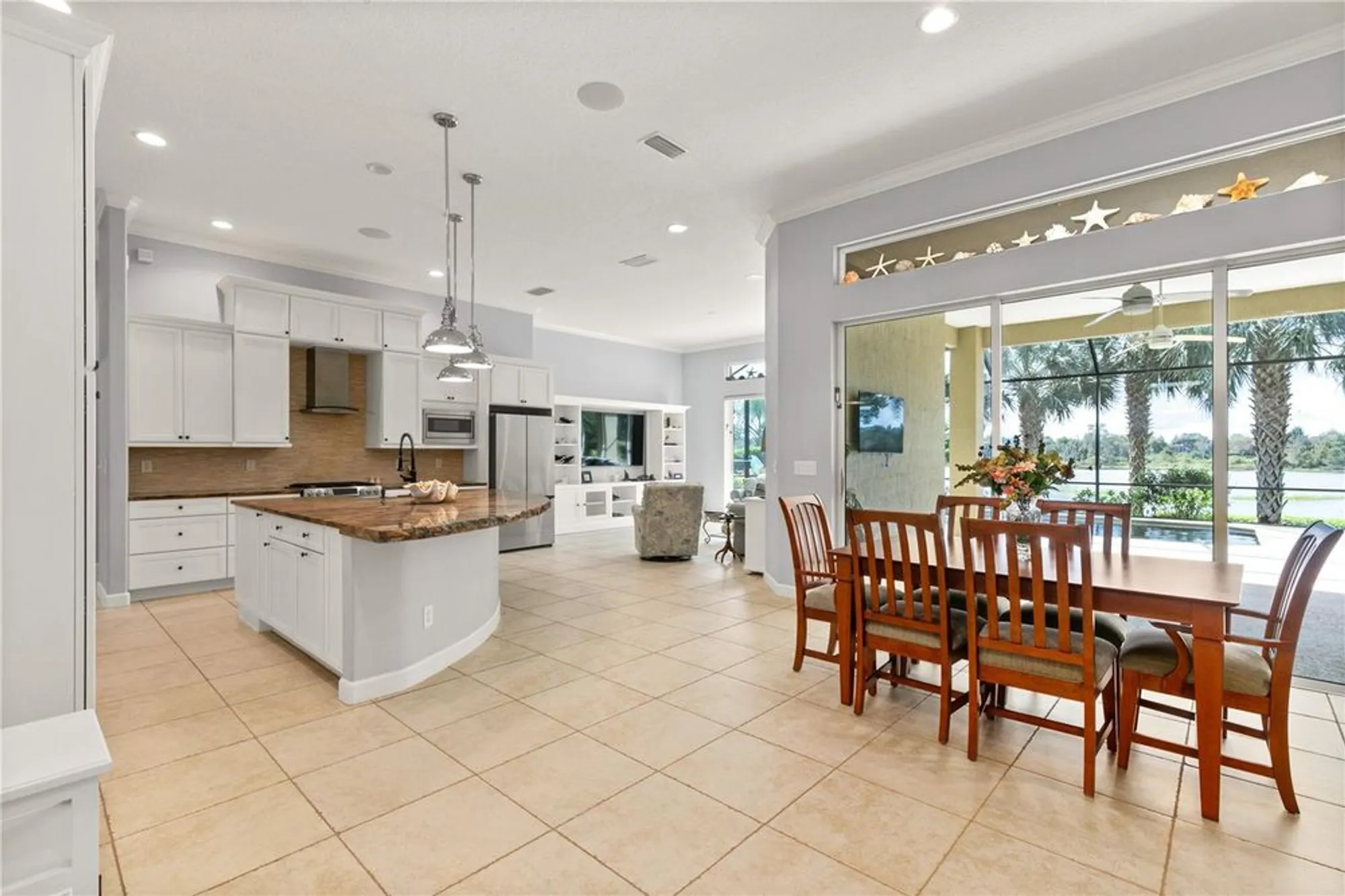 Property Slideshow image 16 of 66 | 8065 bridgeport bay cir, Mount Dora, FL, 32757