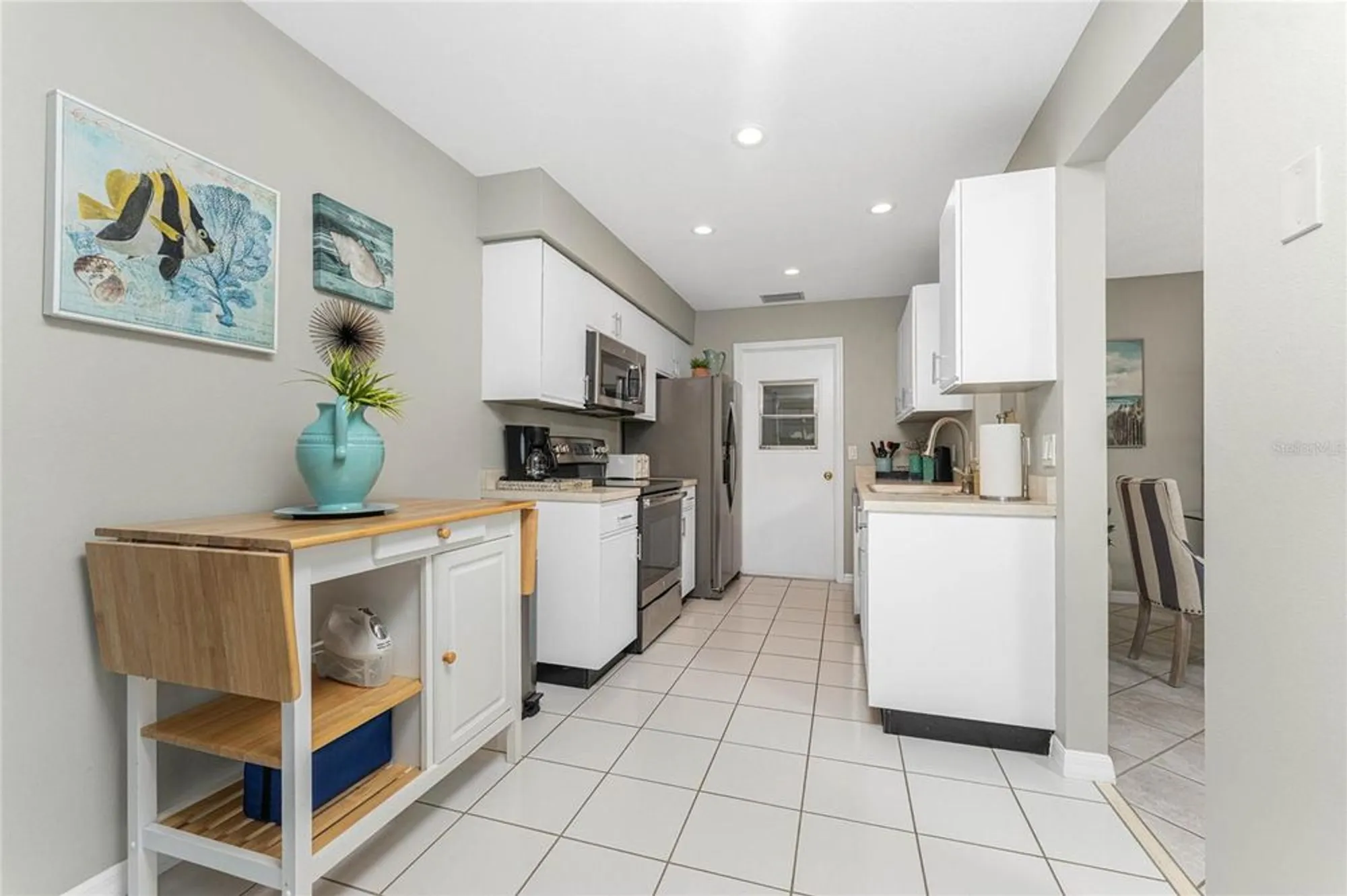 Property Slideshow image 11 of 47 | 607 deerwood ave # 607, Englewood, FL, 34223