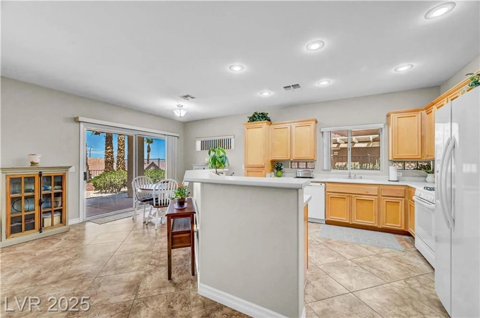 Property Slideshow image 22 of 65 | 2544 leighton ave, Henderson, NV, 89052