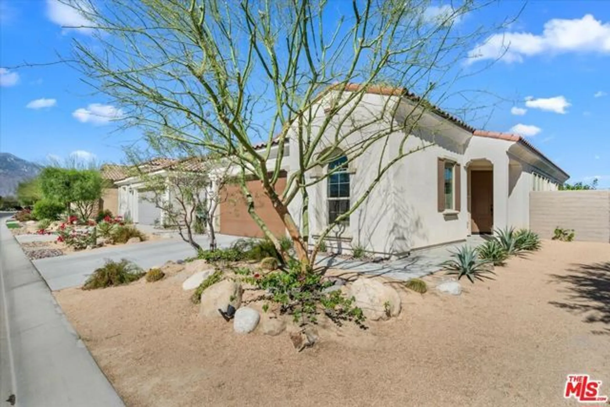 Property Slideshow image 21 of 45 | 86 burgundy, Rancho Mirage, CA, 92270