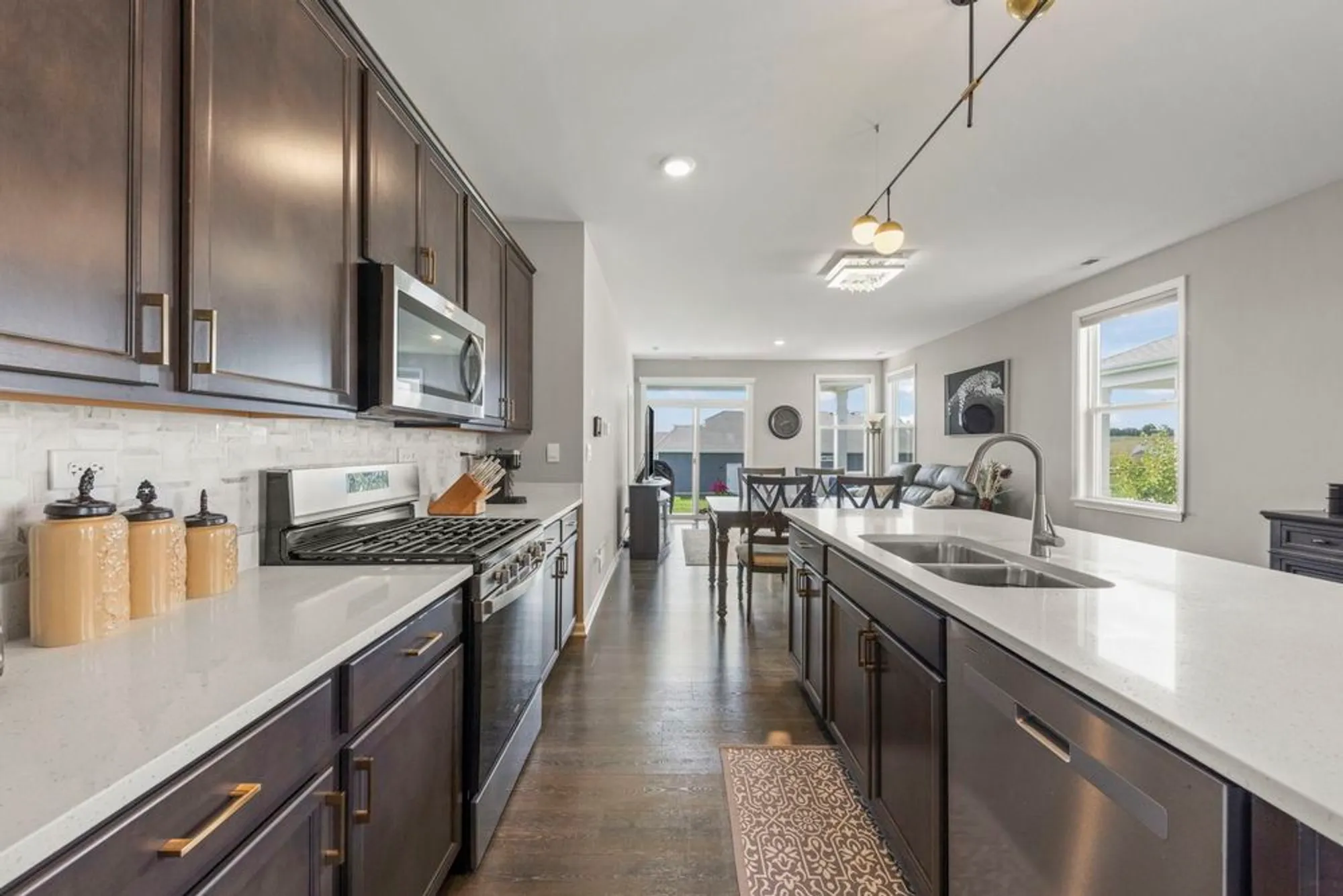 Property Slideshow image 7 of 25 | 1 savannah ct, Algonquin, IL, 60102