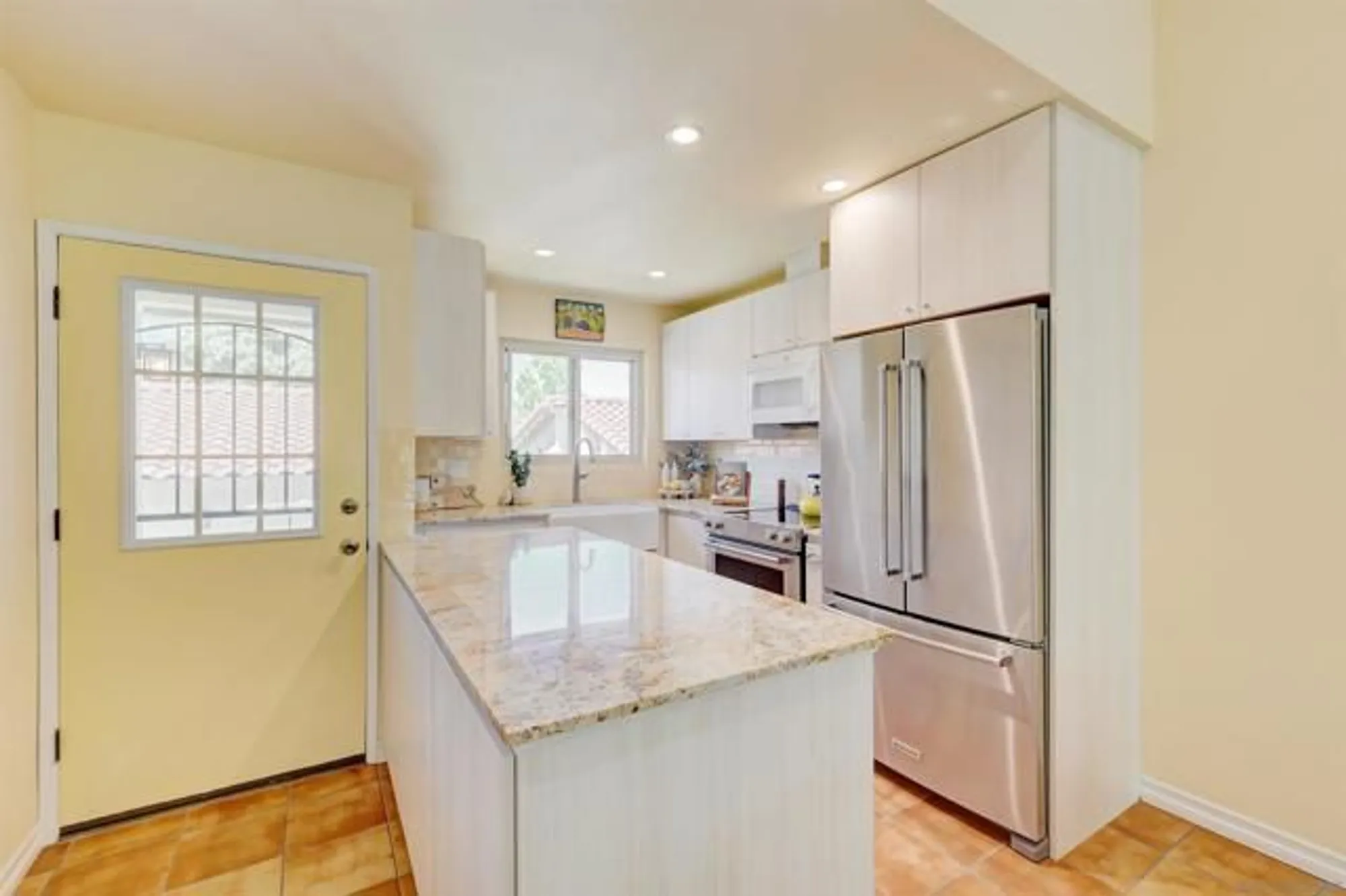 Property Slideshow image 8 of 48 | 1982 fairlee dr, Encinitas, CA, 92024