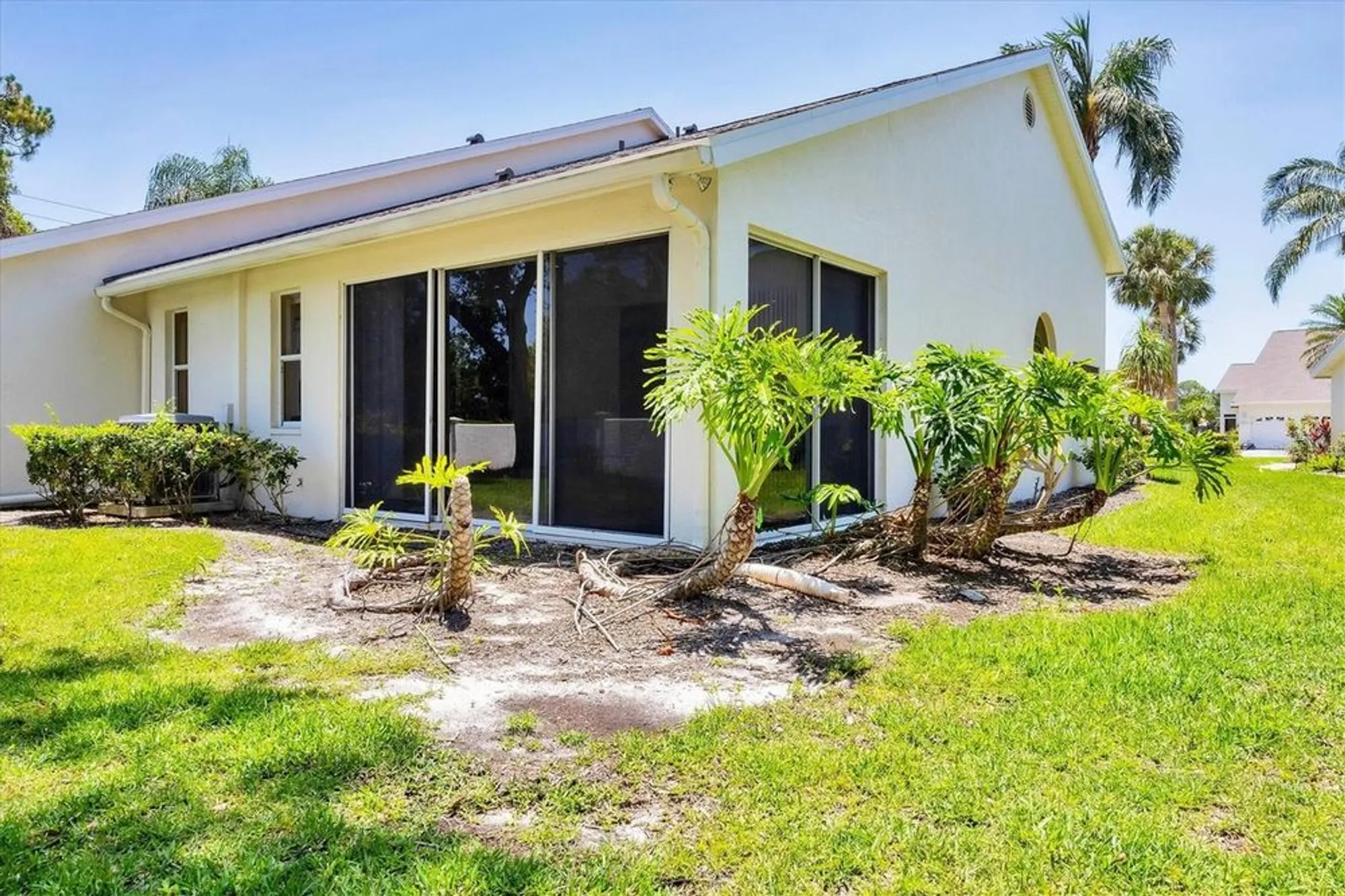 Property Slideshow image 31 of 55 | 6222 country club way, Sarasota, FL, 34243