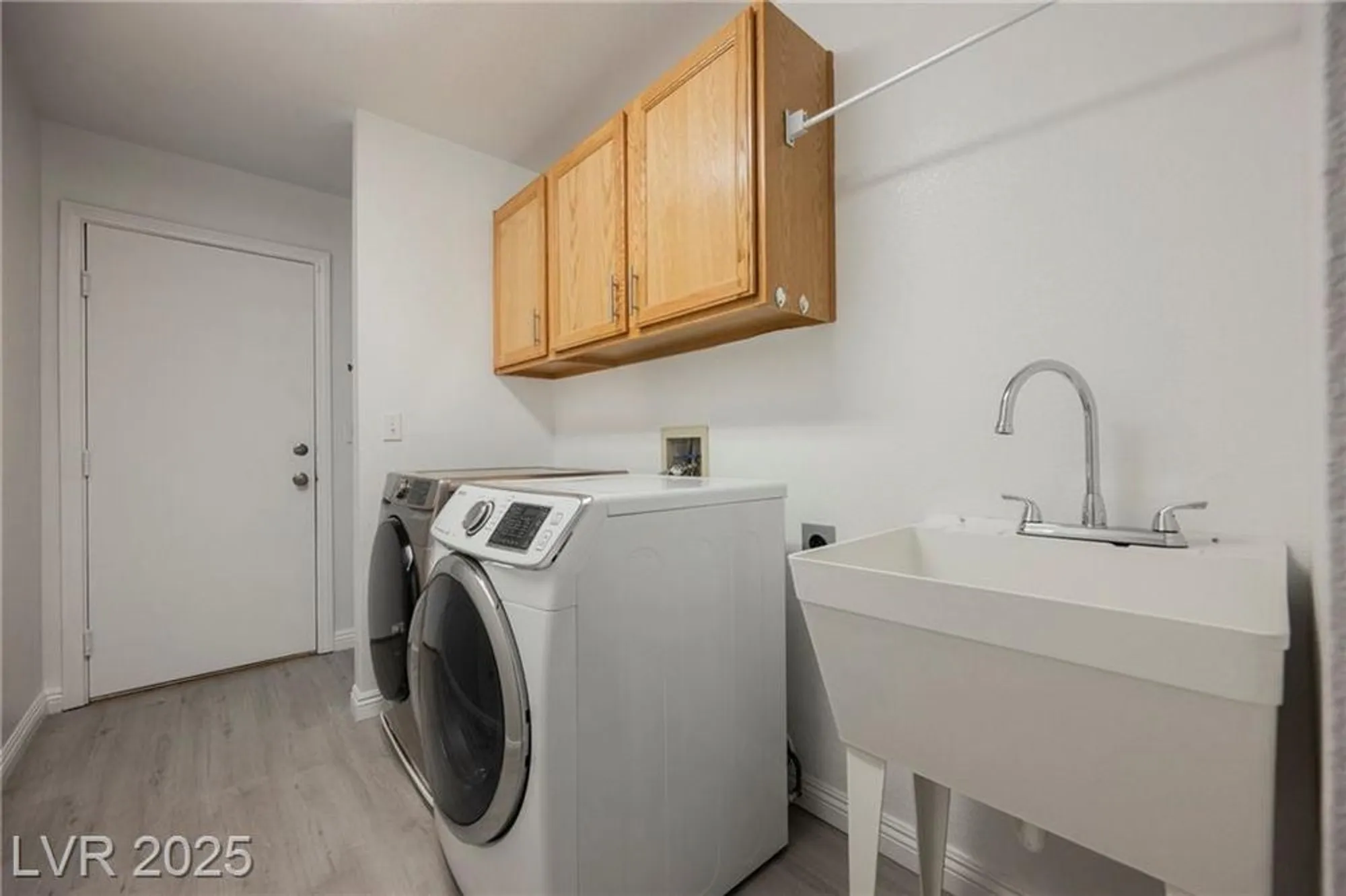 Property Slideshow image 49 of 66 | 5133 burr oak dr, Las Vegas, NV, 89130