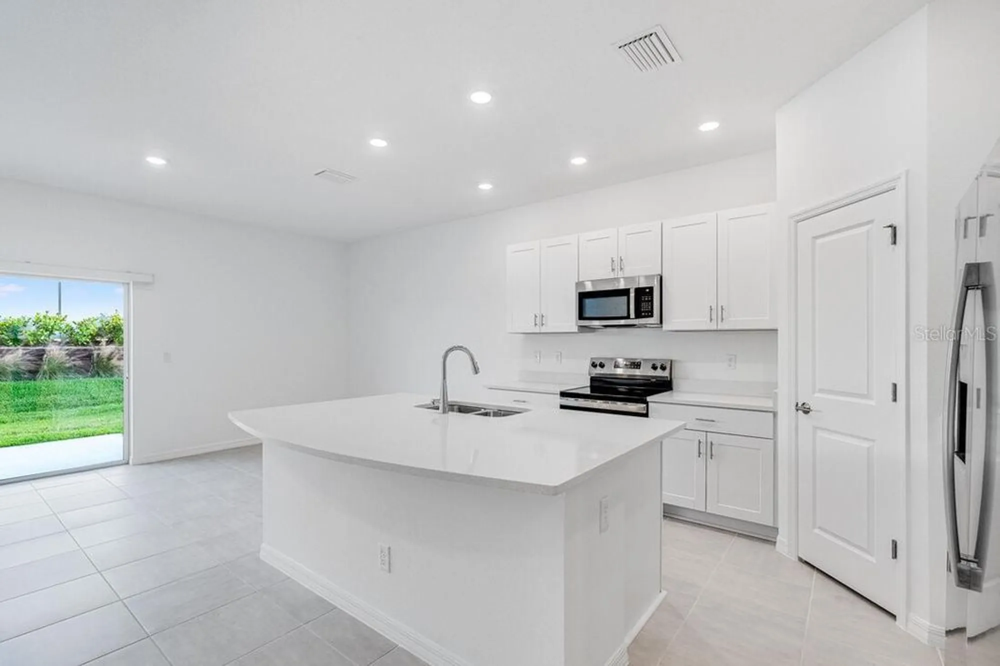 Property Slideshow image 16 of 27 | 3063 novara ln, Lakewood Ranch, FL, 34211