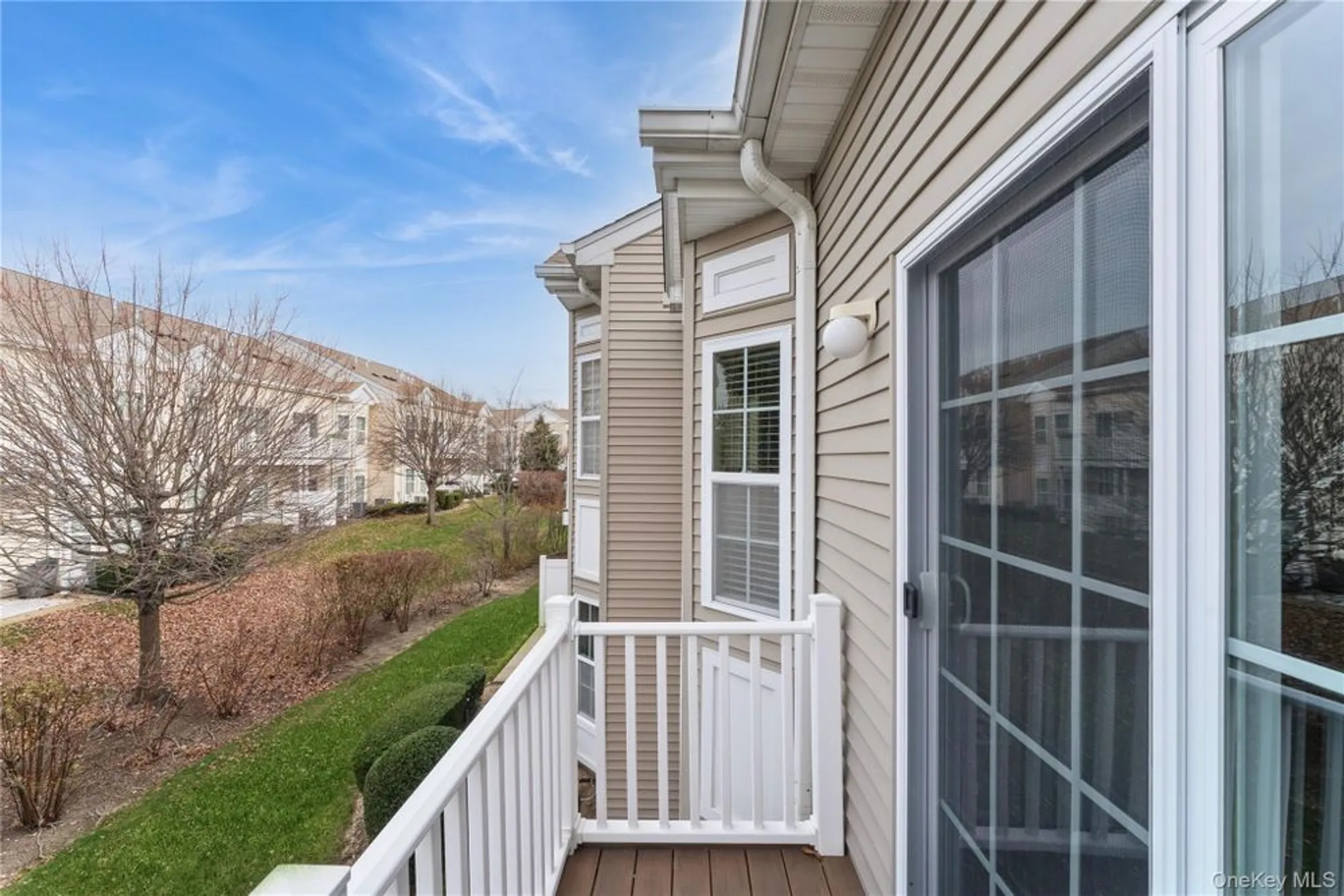 Property Slideshow image 17 of 34 | 357 spring dr, East Meadow, NY, 11554