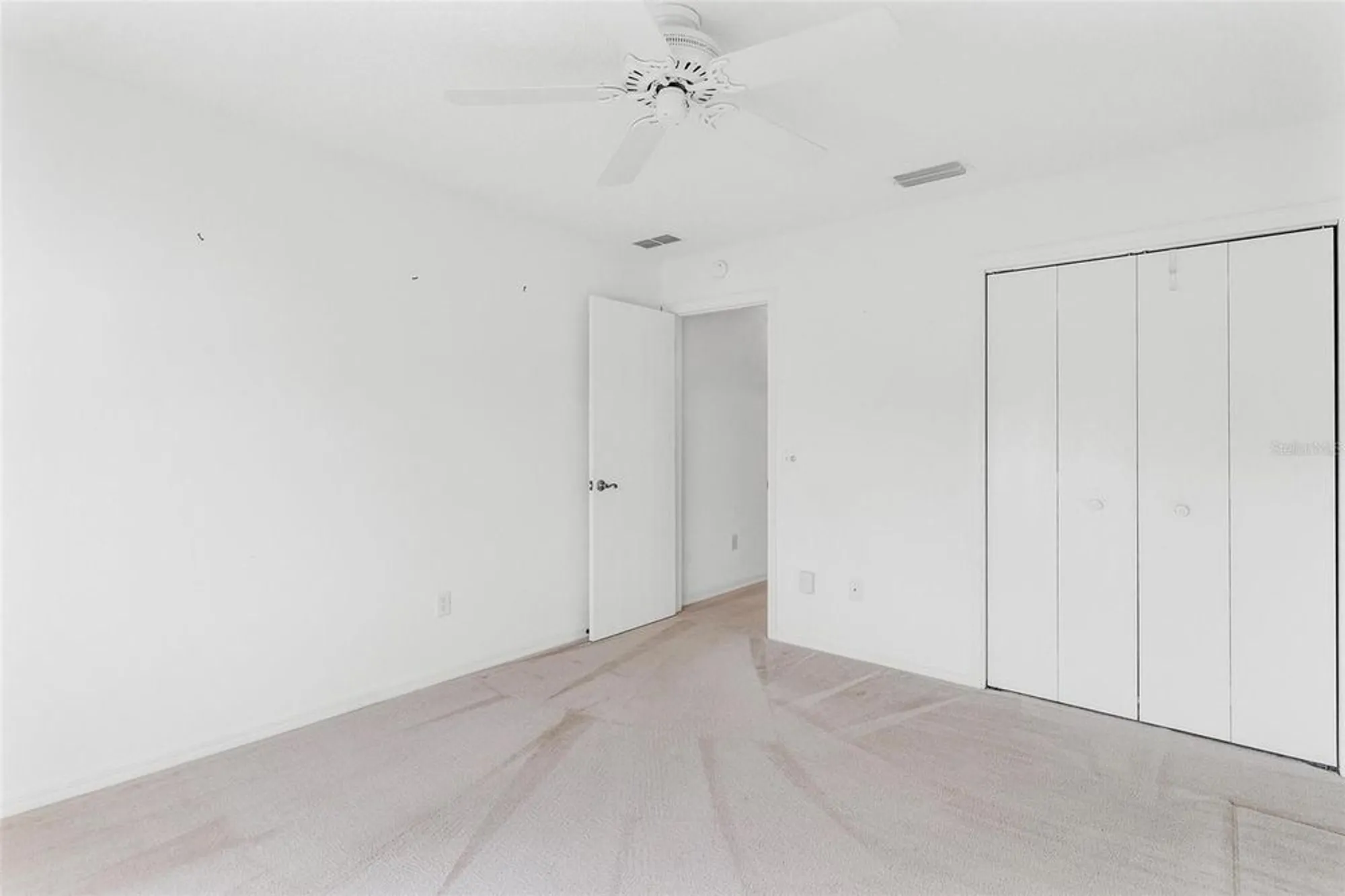 Property Slideshow image 27 of 45 | 2732 privada dr, The Villages, FL, 32162