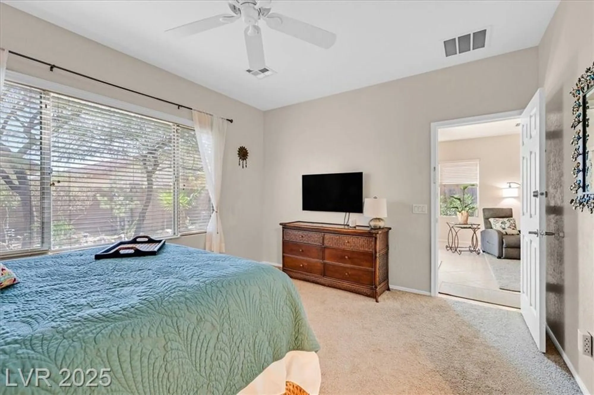 Property Slideshow image 15 of 37 | 6097 falconer ave, Las Vegas, NV, 89122