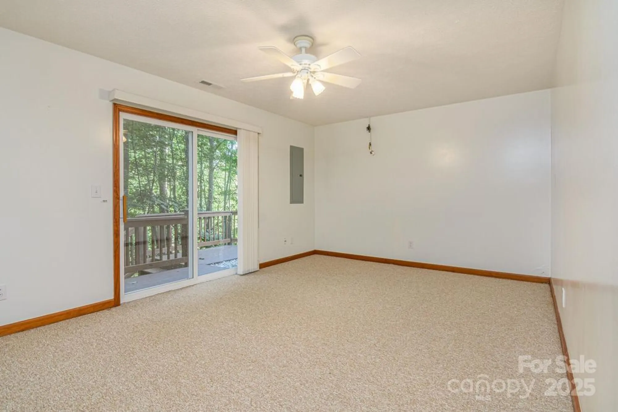 Property Slideshow image 35 of 46 | 299 carriage summitt way, Hendersonville, NC, 28791