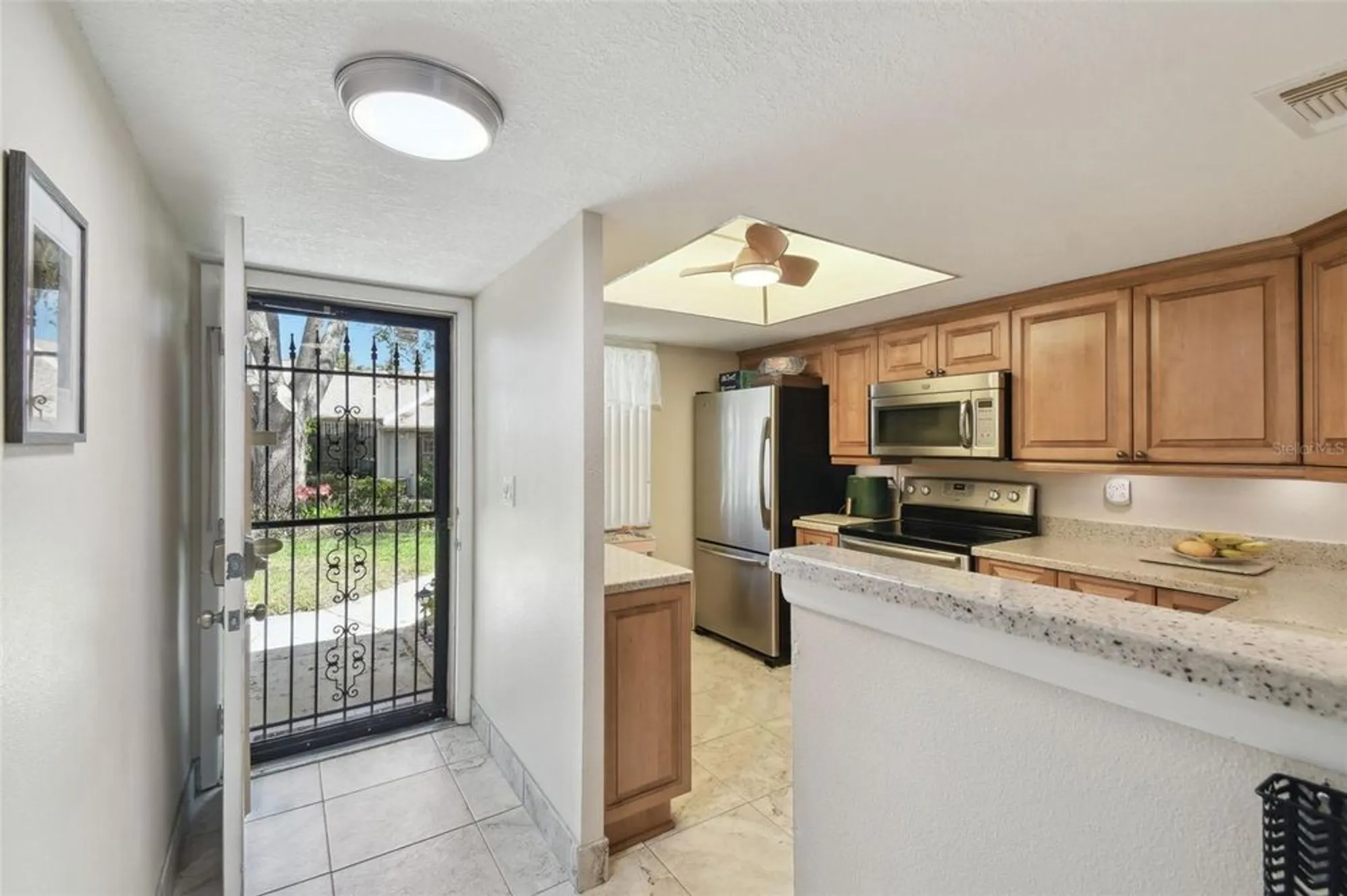 Property Slideshow image 9 of 89 | 8130 braddock cir 3, Port Richey, FL, 34668