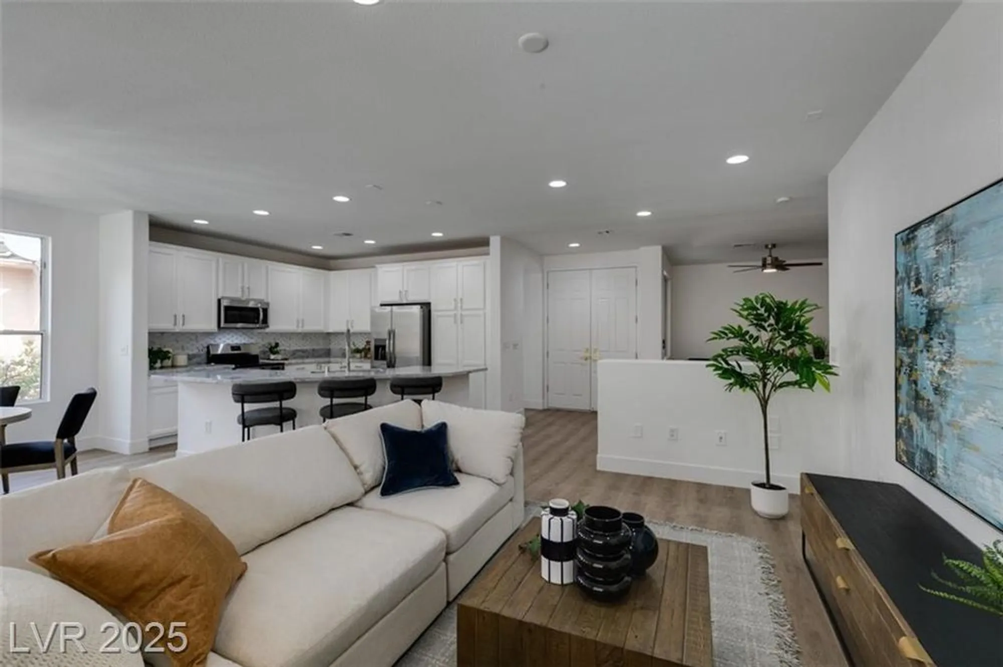 Property Slideshow image 27 of 46 | 5029 alfingo st, Las Vegas, NV, 89135