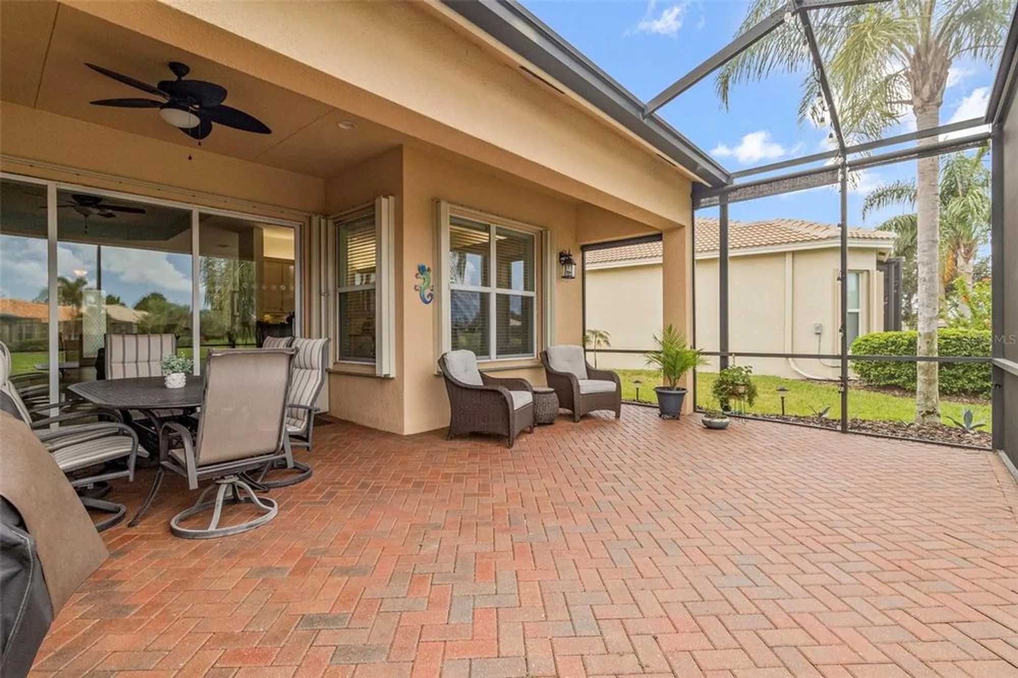 Property Slideshow image 42 of 49 | 16133 coquina bay ln, Wimauma, FL, 33598