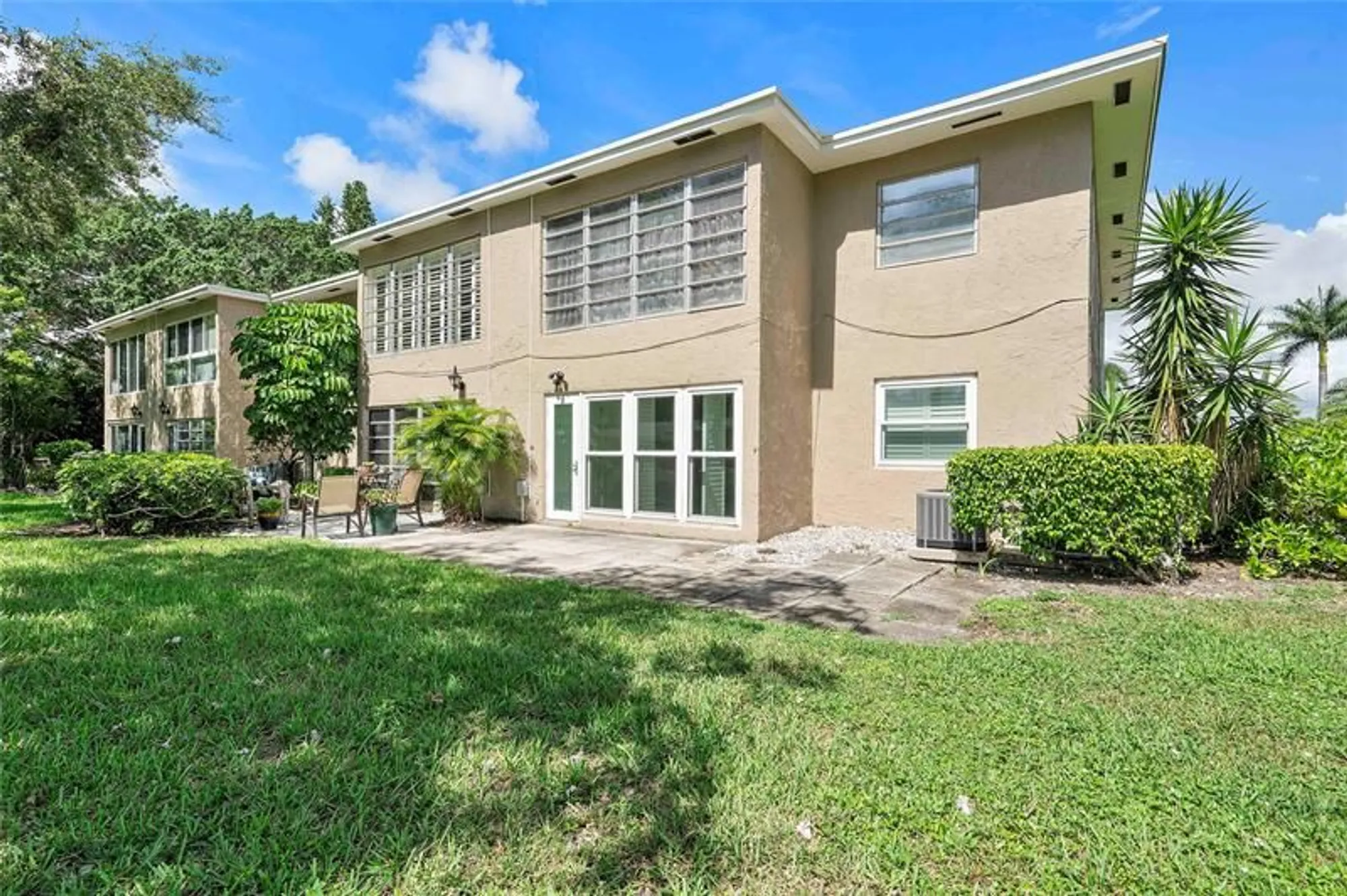 Property Slideshow image 15 of 20 | 13840 via flora a, Delray Beach, FL, 33484