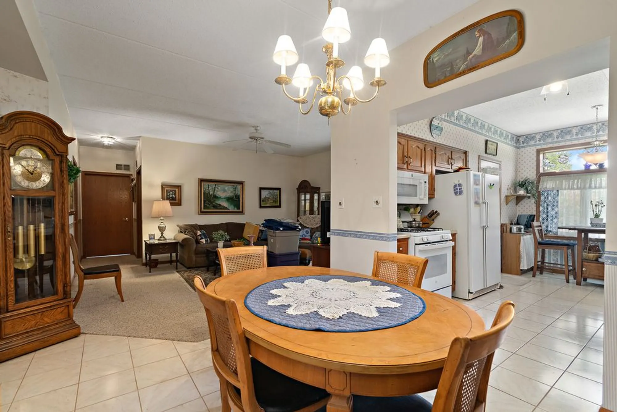 Property Slideshow image 11 of 33 | 18431 pine cone dr apt 1, Tinley Park, IL, 60477