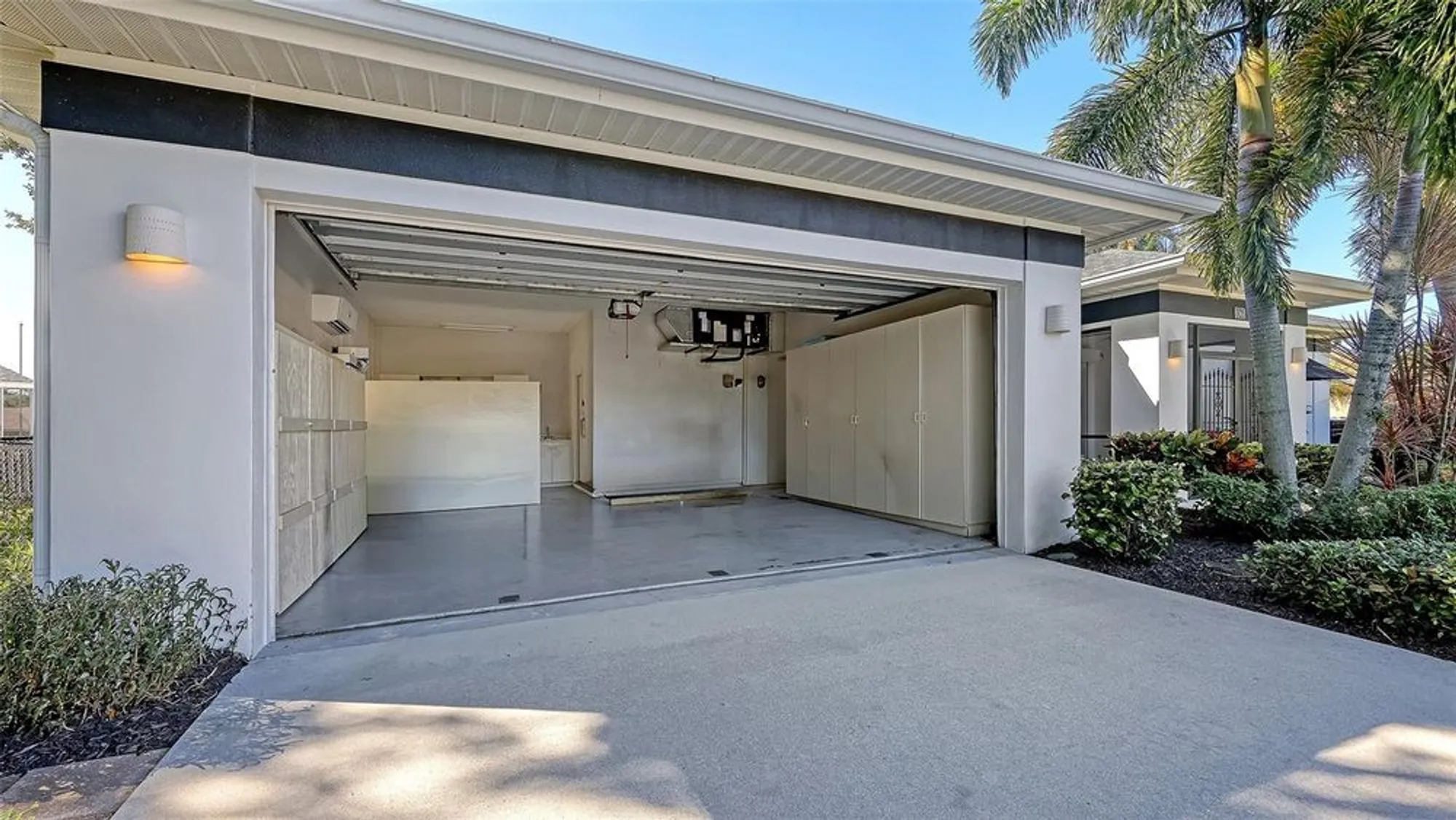 Property Slideshow image 46 of 60 | 8068 estates dr, Sarasota, FL, 34243