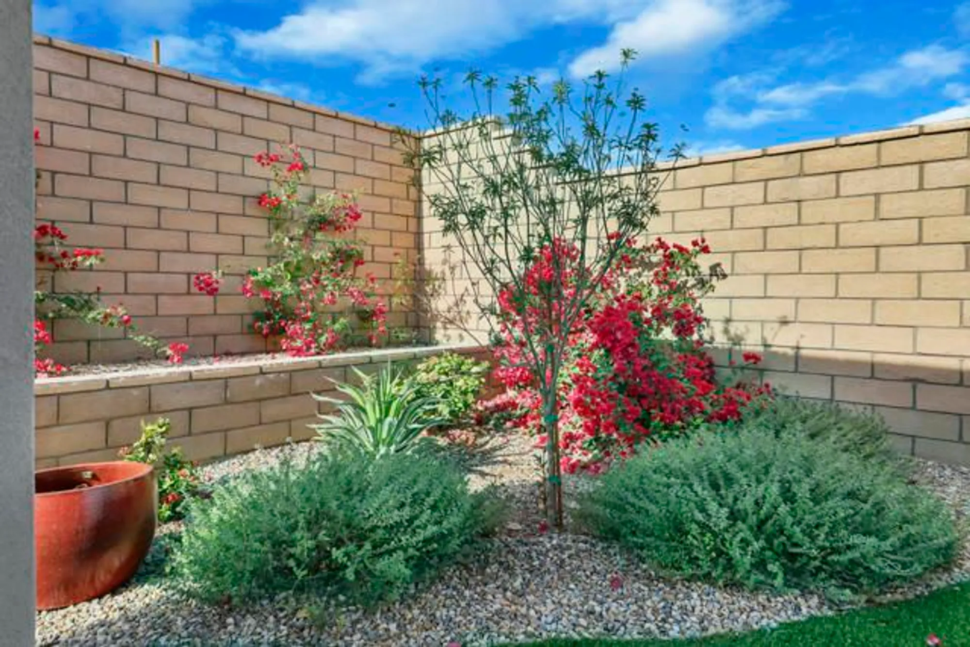 Property Slideshow image 15 of 47 | 42963 ascona ln, Indio, CA, 92203