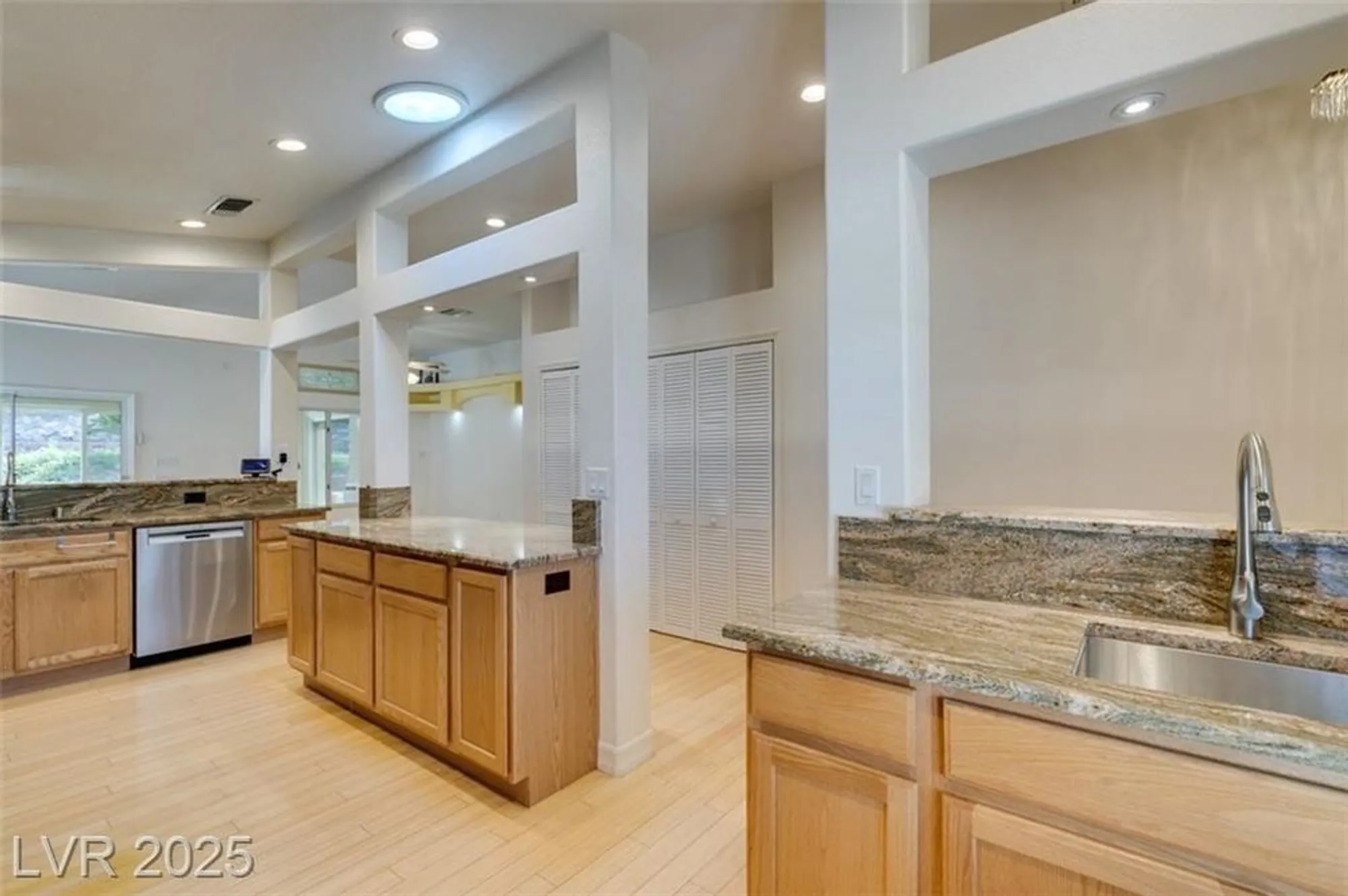 Property Slideshow image 15 of 30 | 2035 poppywood ave, Henderson, NV, 89012