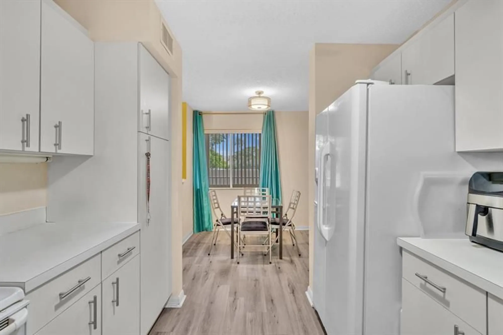 Property Slideshow image 5 of 65 | 9587 weldon cir b211, Tamarac, FL, 33321