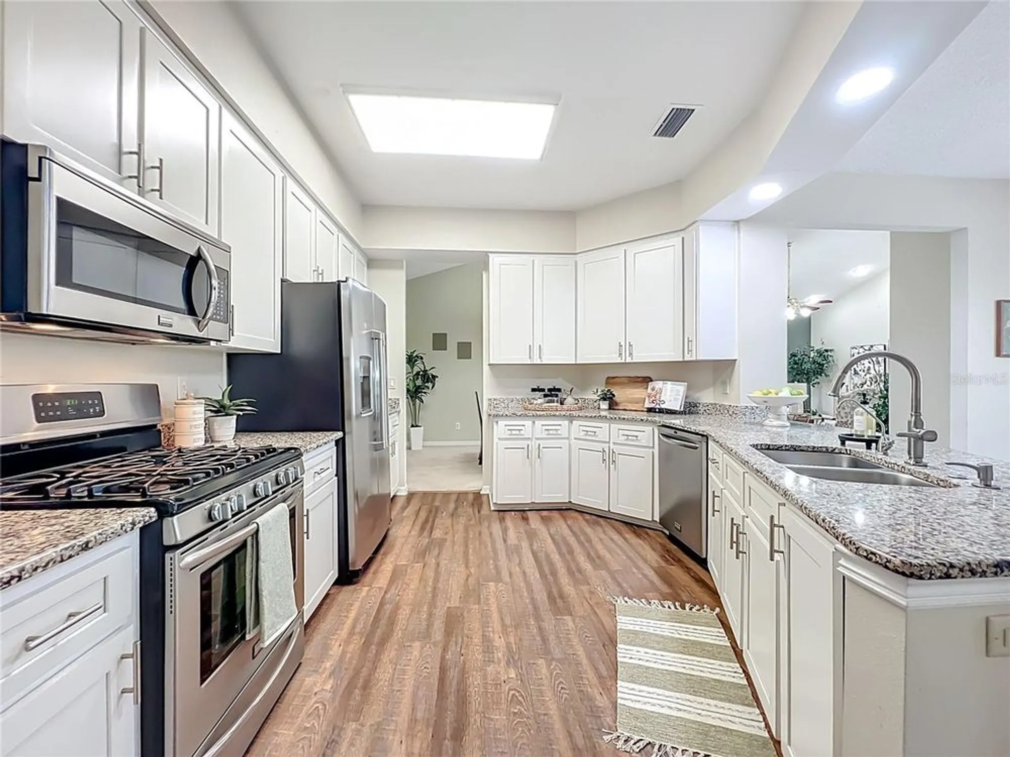 Property Slideshow image 22 of 73 | 5902 princess diana ct, Leesburg, FL, 34748