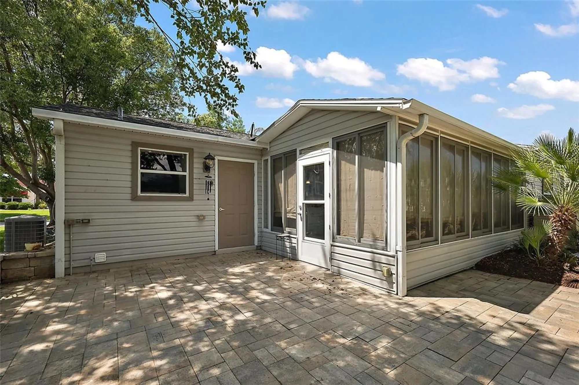 Property Slideshow image 27 of 34 | 2003 cordero ct, The Villages, FL, 32159