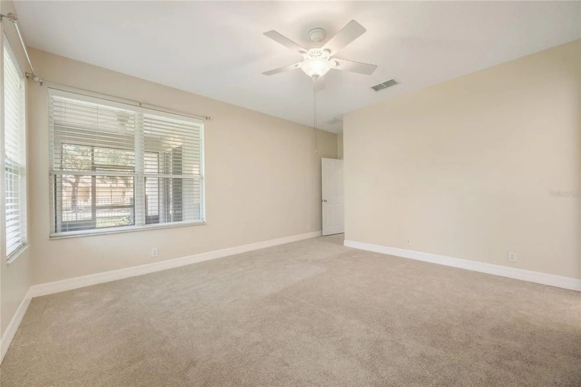 Property Slideshow image 10 of 24 | 100 wethersfield ct, Deland, FL, 32724