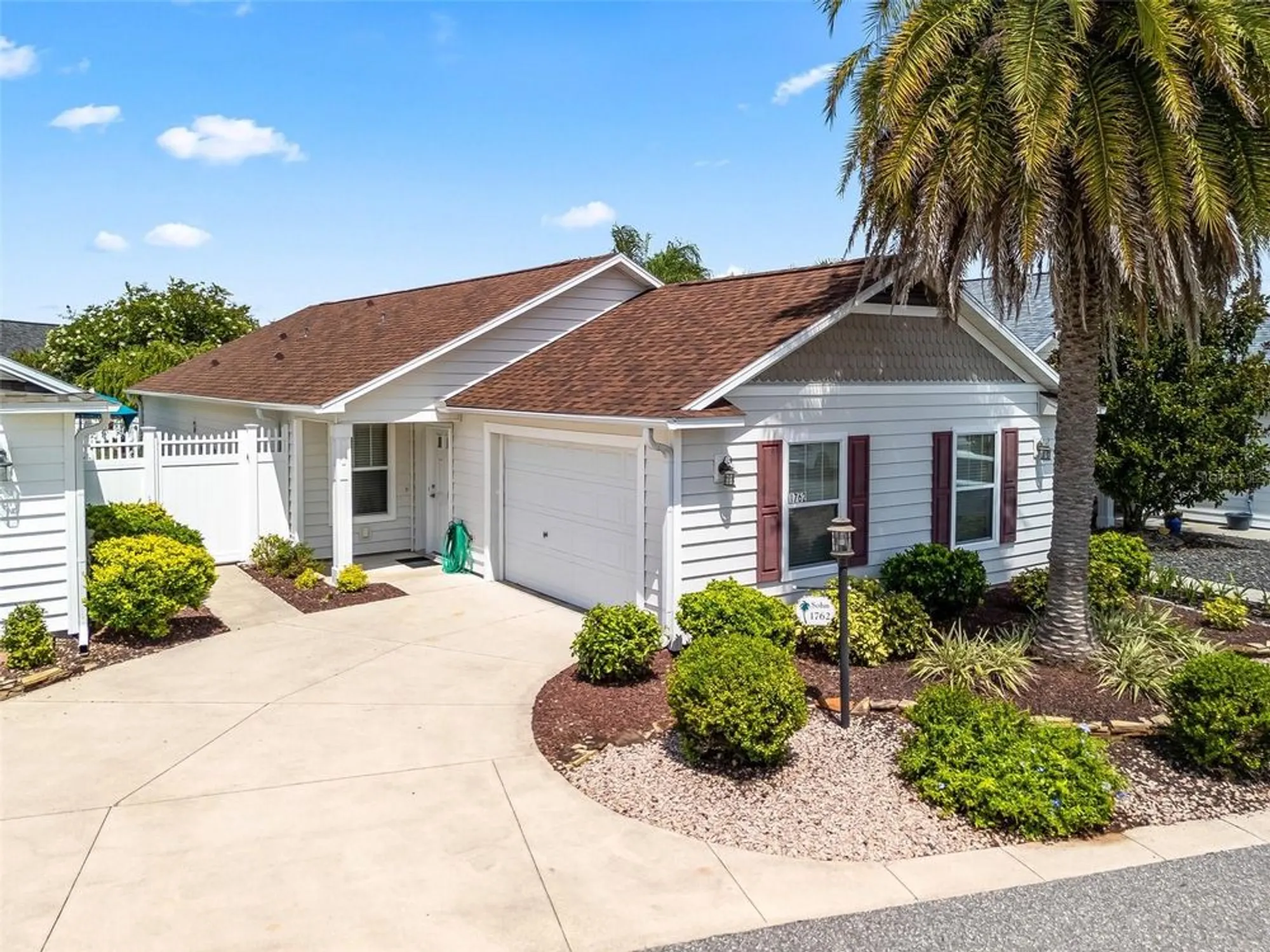 Property Slideshow image 1 of 48 | 1762 meadowlark ave, The Villages, FL, 32162