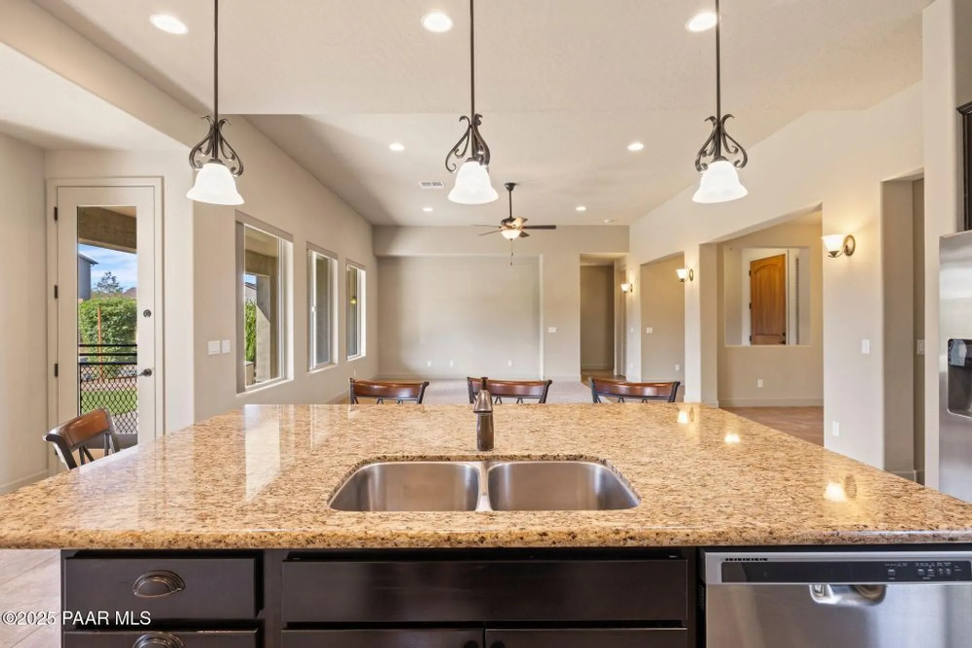 Property Slideshow image 20 of 57 | 8293 n zephyr cir, Prescott Valley, AZ, 86315