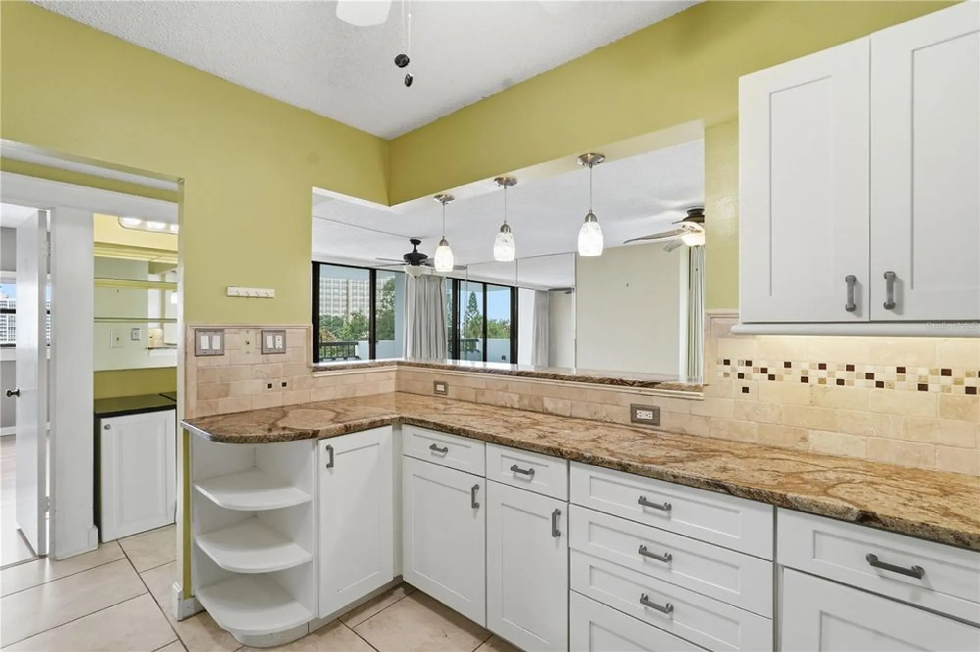 Property Slideshow image 9 of 22 | 30 turner st apt 408, Clearwater, FL, 33756