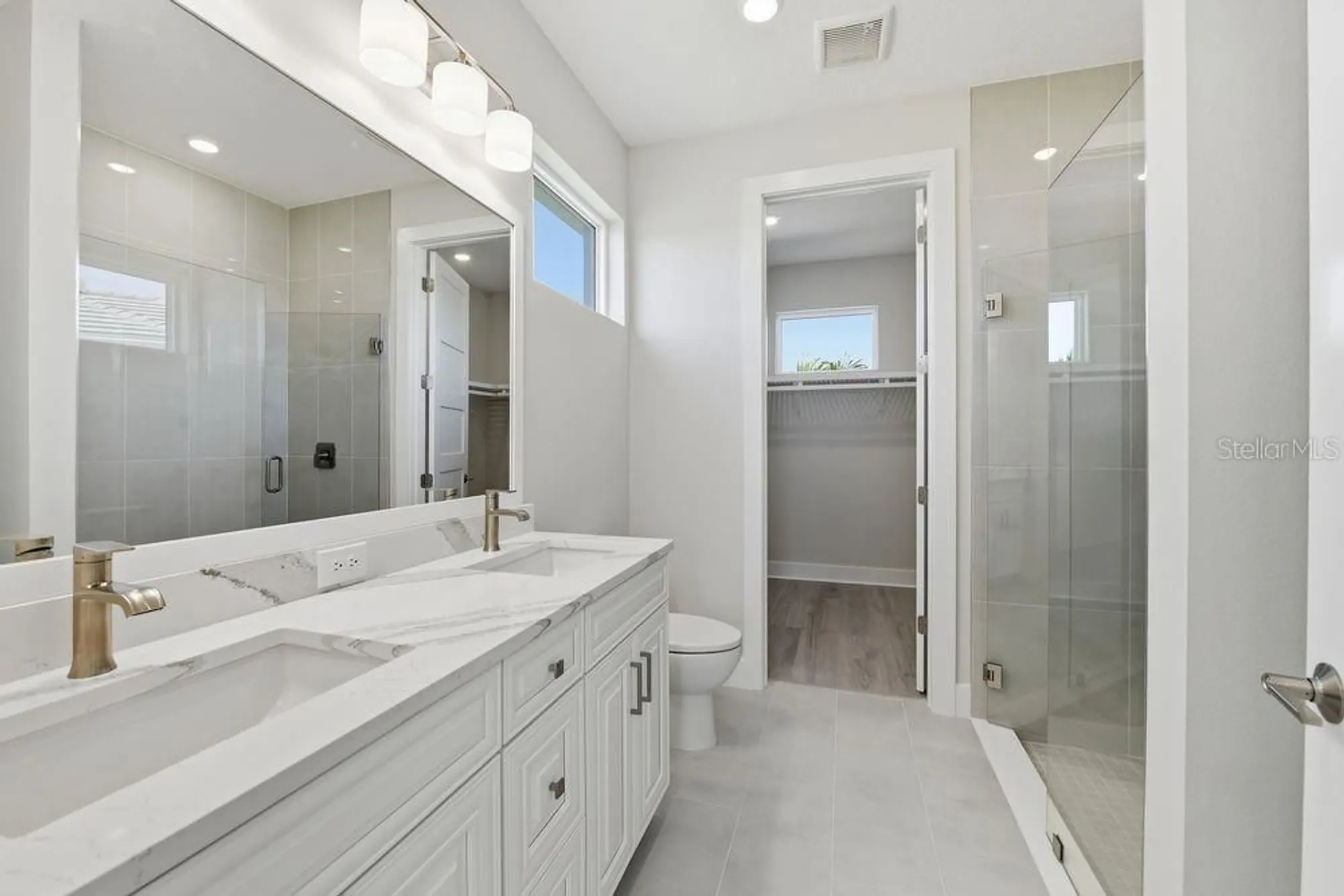 Property Slideshow image 10 of 36 | 4062 santa caterina blvd # 102, Bradenton, FL, 34211