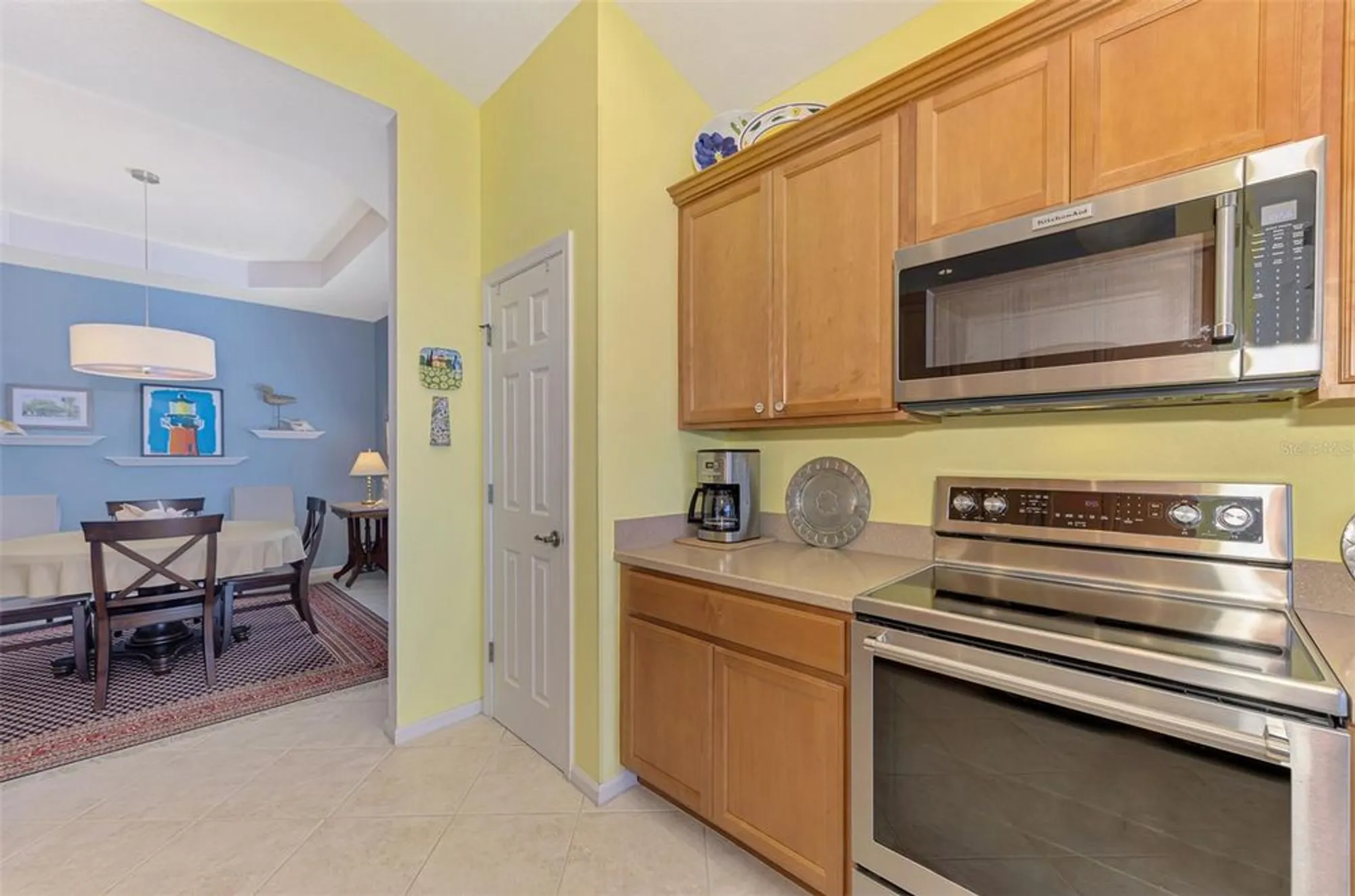 Property Slideshow image 19 of 75 | 4628 club dr h201, Port Charlotte, FL, 33953