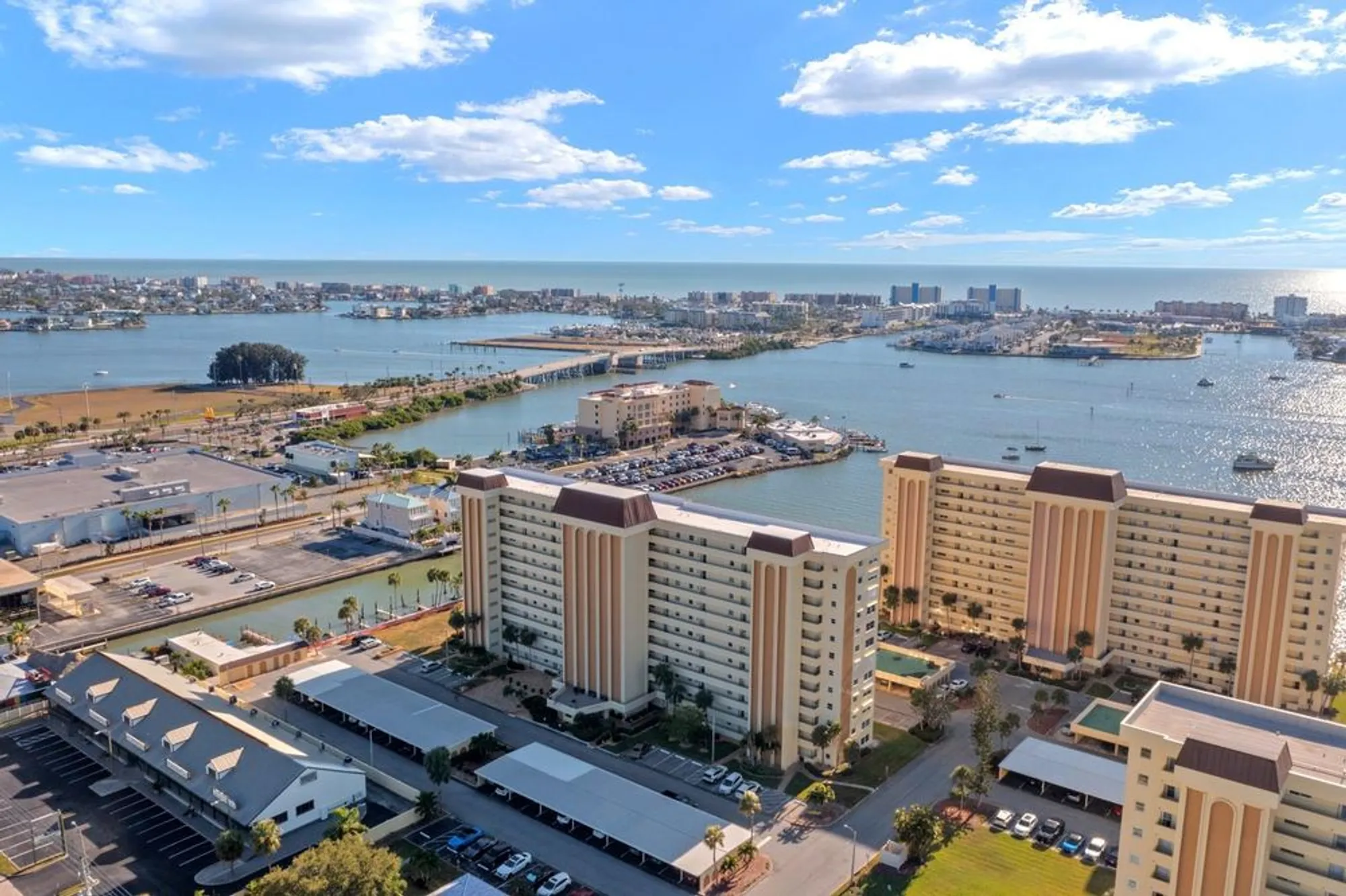 Property Slideshow image 20 of 24 | 4550 cove cir apt 305, St Petersburg, FL, 33708