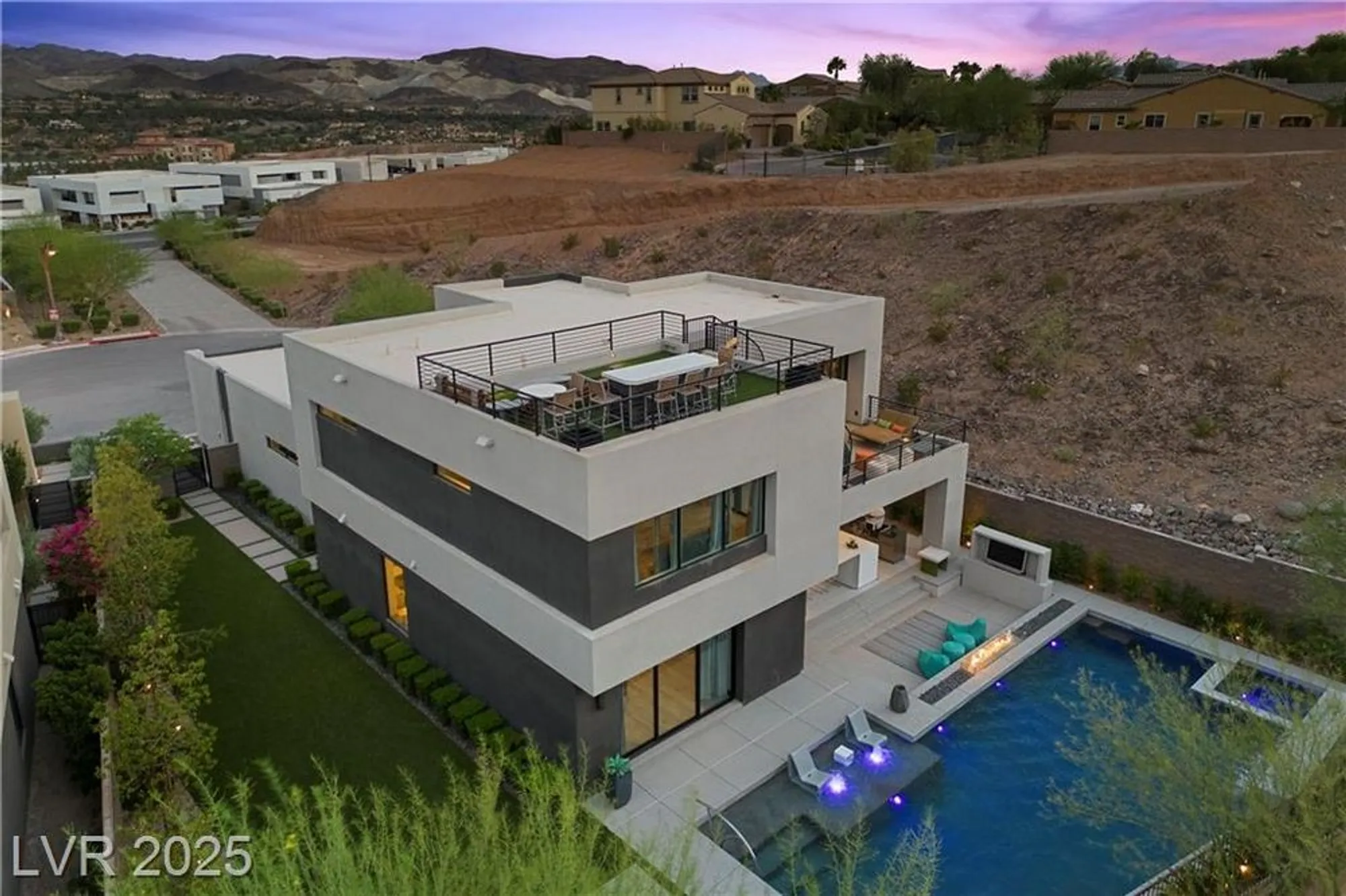 Property Slideshow image 6 of 99 | 5 highland cove ln, Henderson, NV, 89011