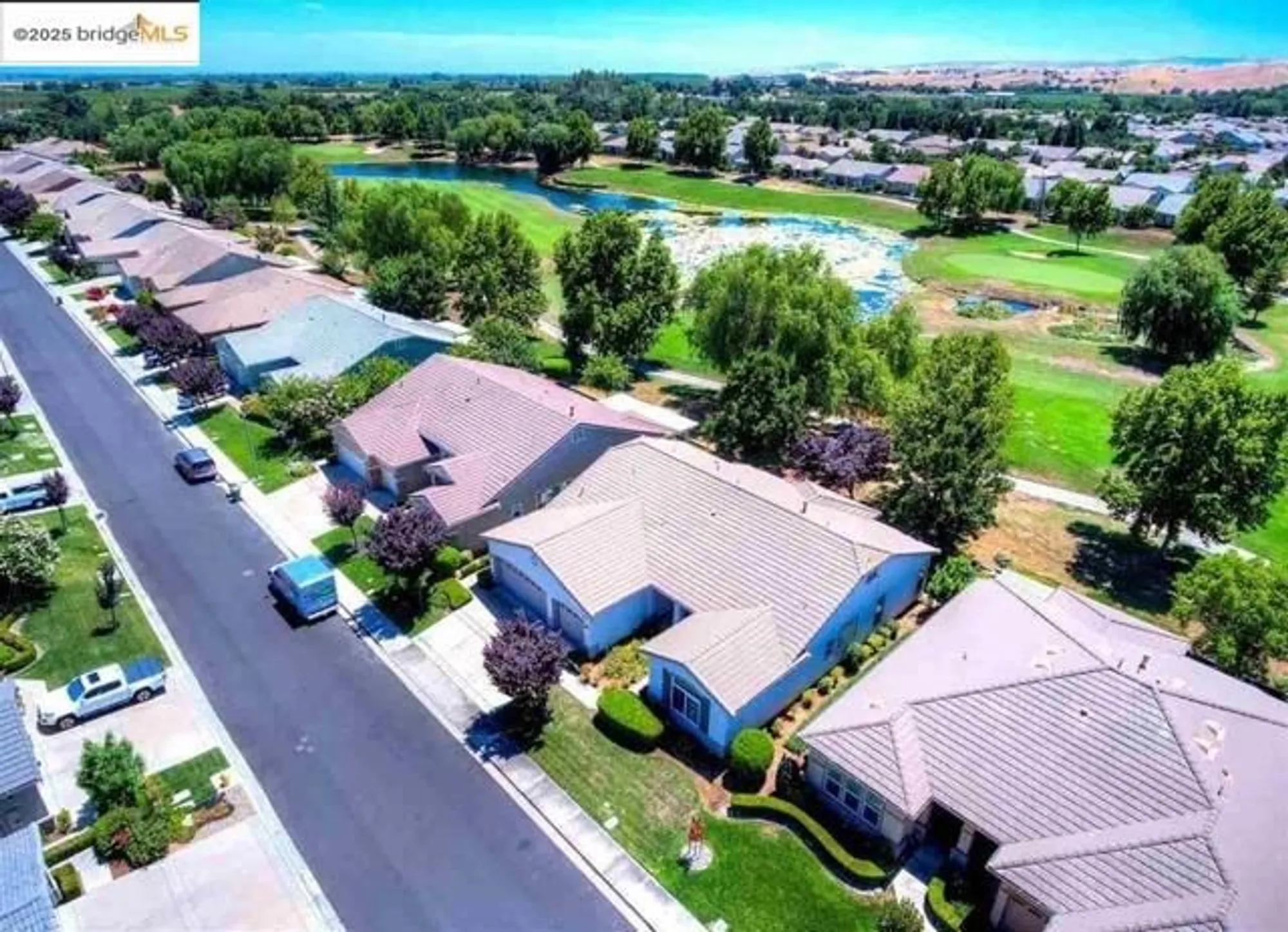 Property Slideshow image 43 of 49 | 930 suntan ln, Brentwood, CA, 94513