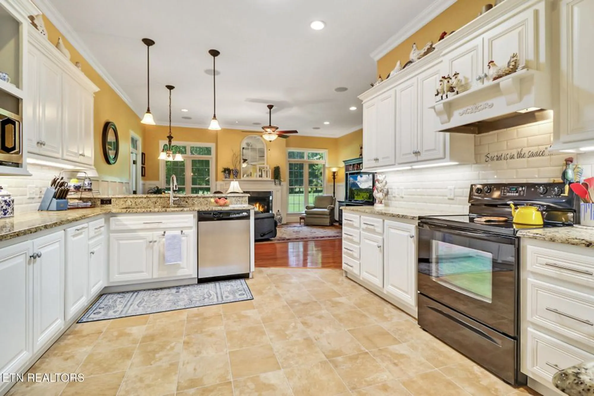 Property Slideshow image 14 of 47 | 237 forest hill dr, Crossville, TN, 38558