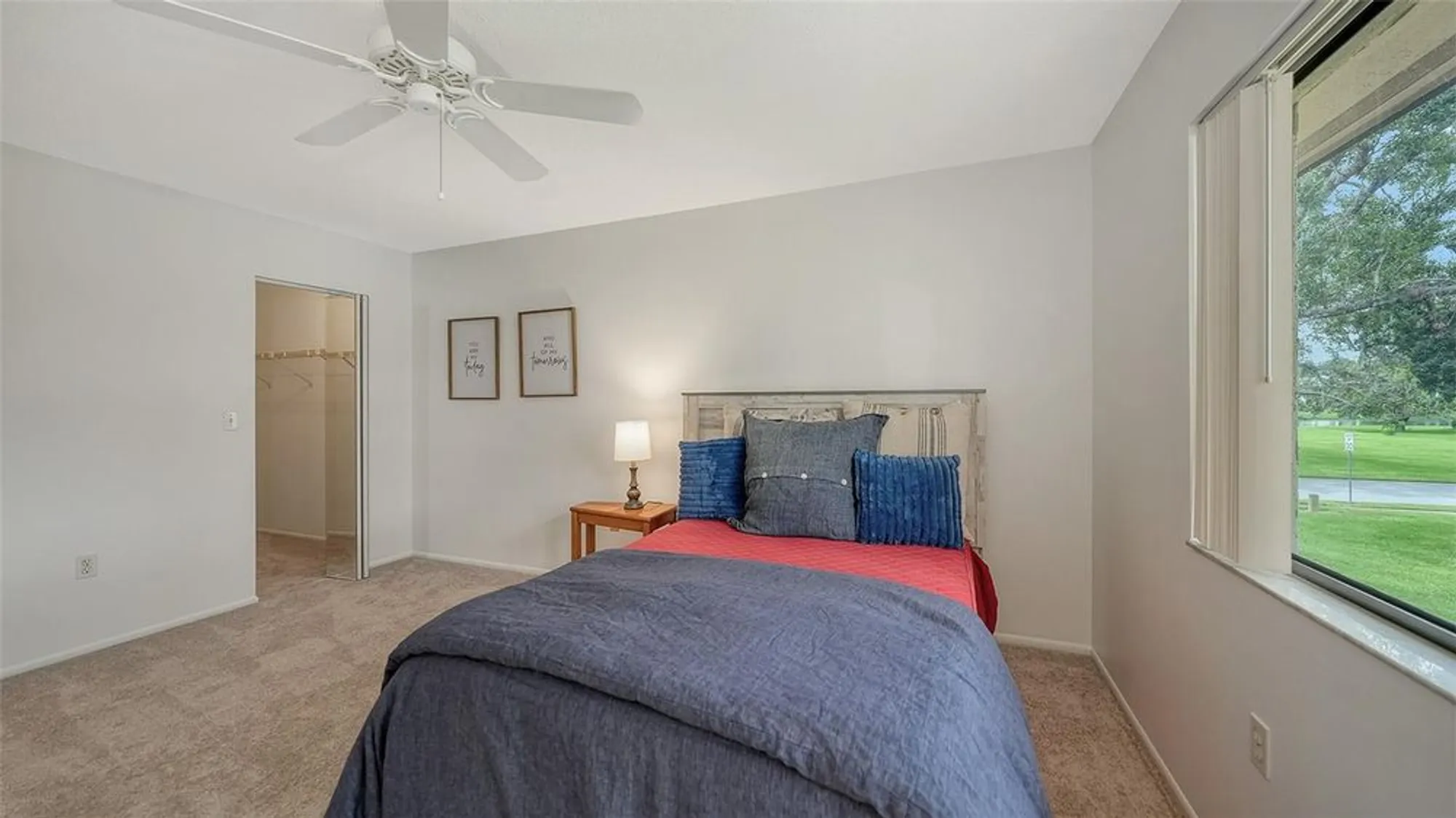 Property Slideshow image 22 of 36 | 5785 gardens dr # 5785, Sarasota, FL, 34243