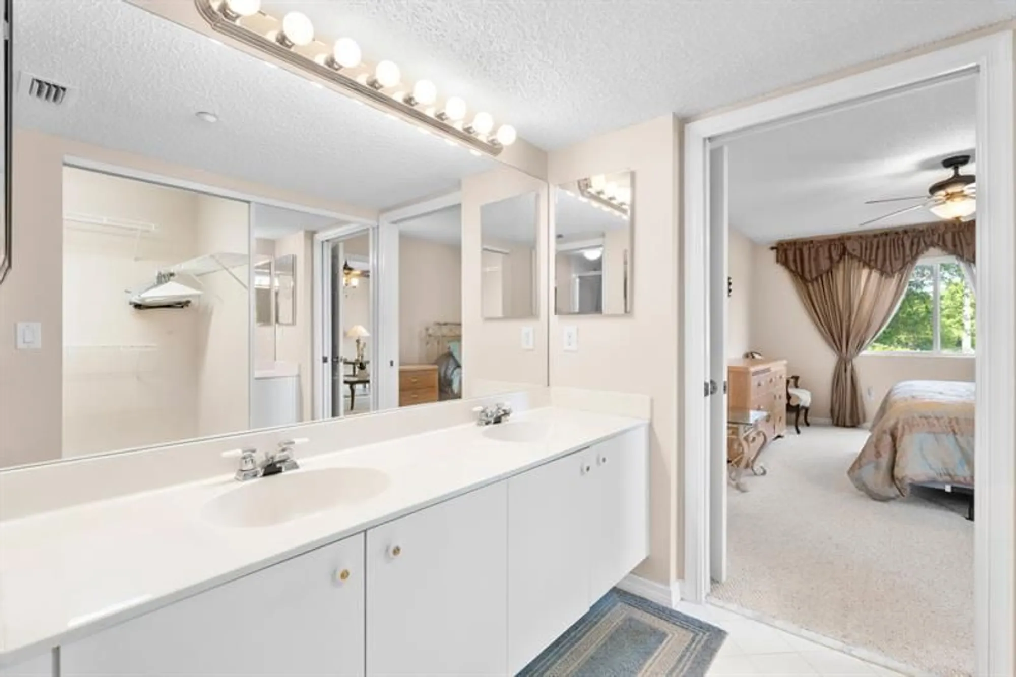 Property Slideshow image 19 of 24 | 7763 southampton ter 215, Tamarac, FL, 33321