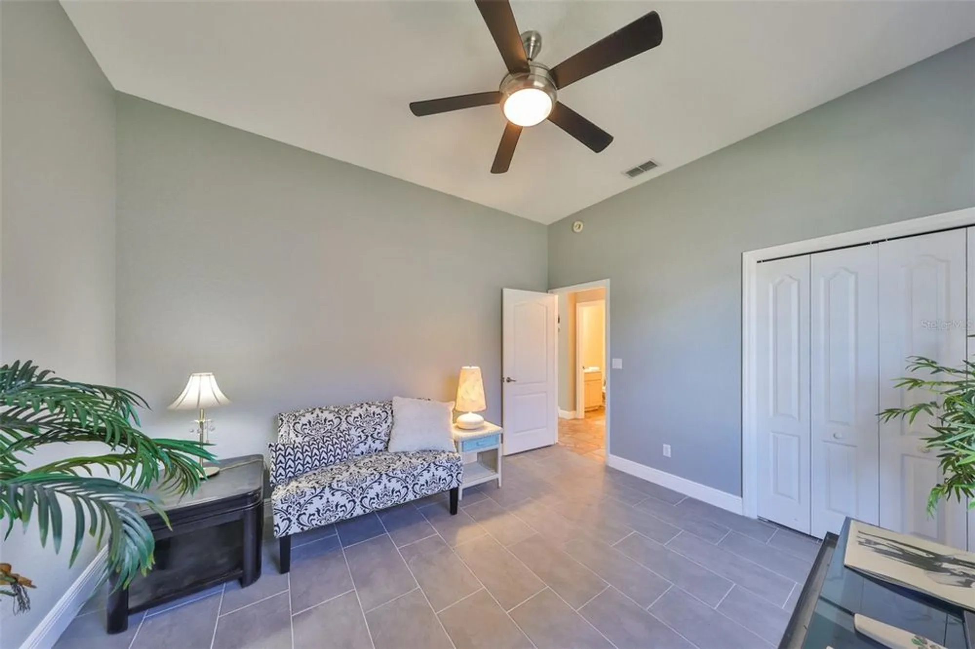 Property Slideshow image 23 of 51 | 1123 signature dr, Sun City Center, FL, 33573