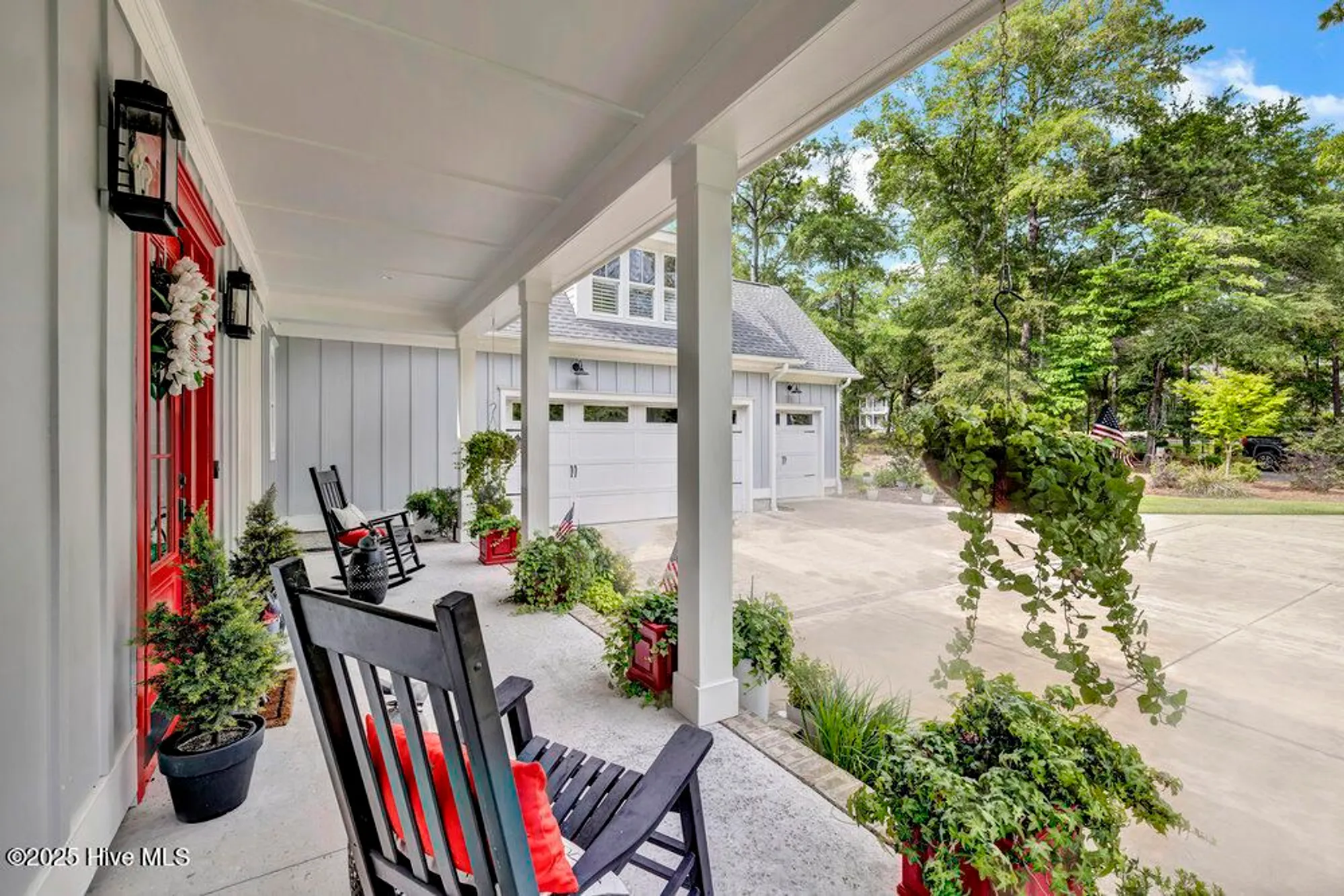 Property Slideshow image 14 of 128 | 3623 white cliffs dr, Castle Hayne, NC, 28429