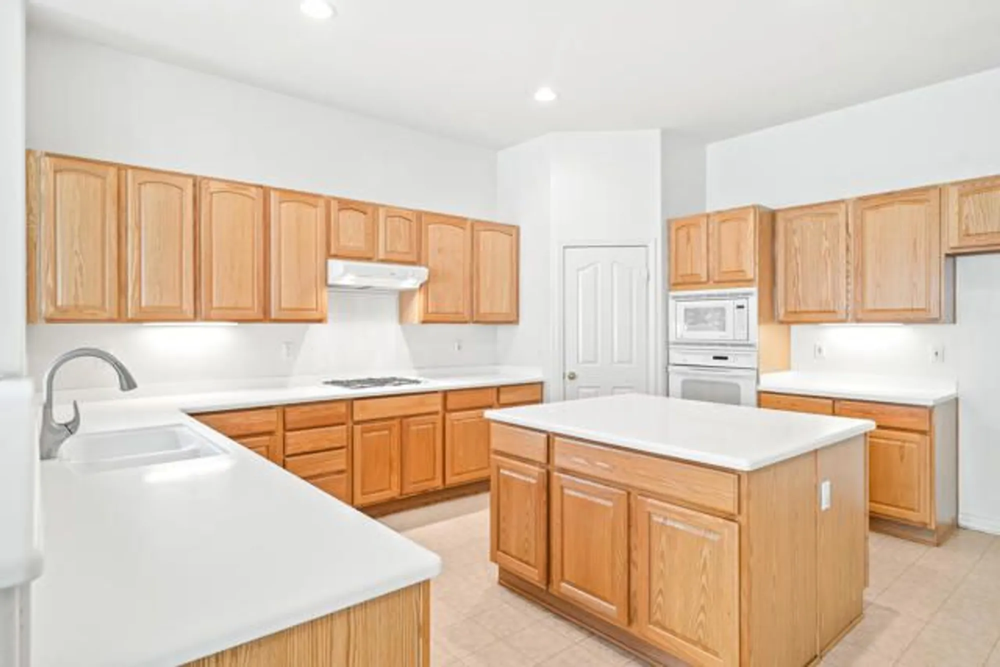 Property Slideshow image 14 of 49 | 80157 royal birkdale dr, Indio, CA, 92201