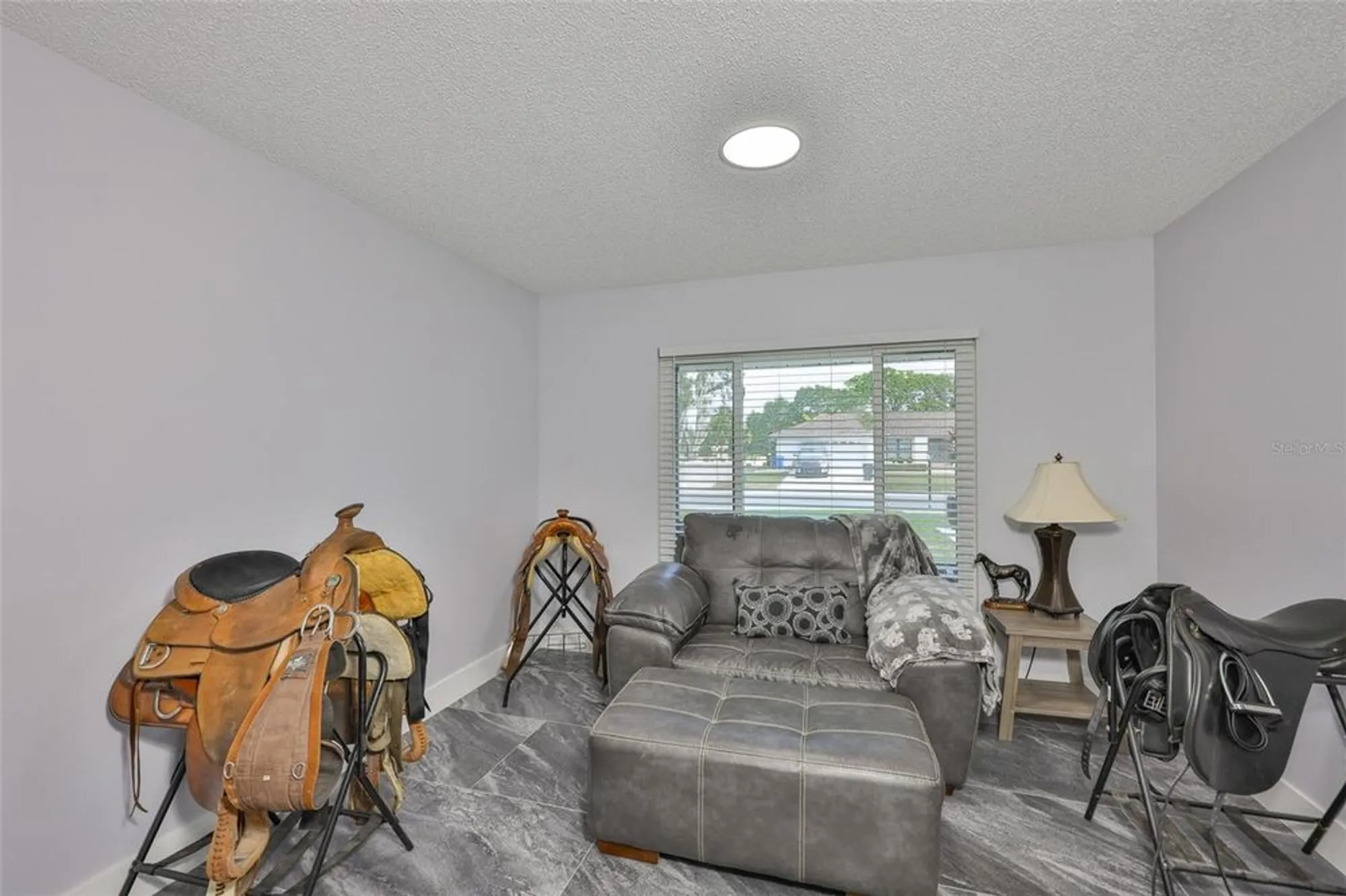 Property Slideshow image 28 of 63 | 2022 east view dr, Sun City Center, FL, 33573