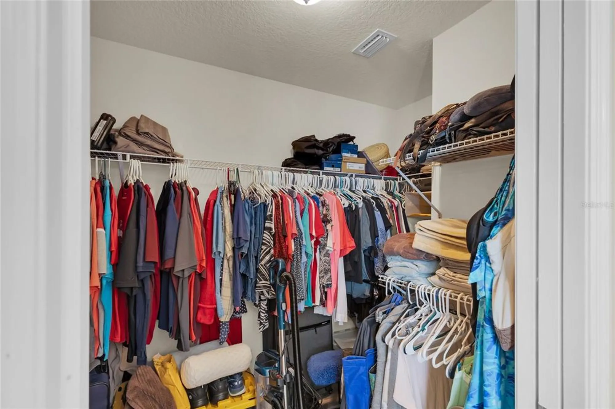 Property Slideshow image 17 of 37 | 3203 islawild way, The Villages, FL, 32163