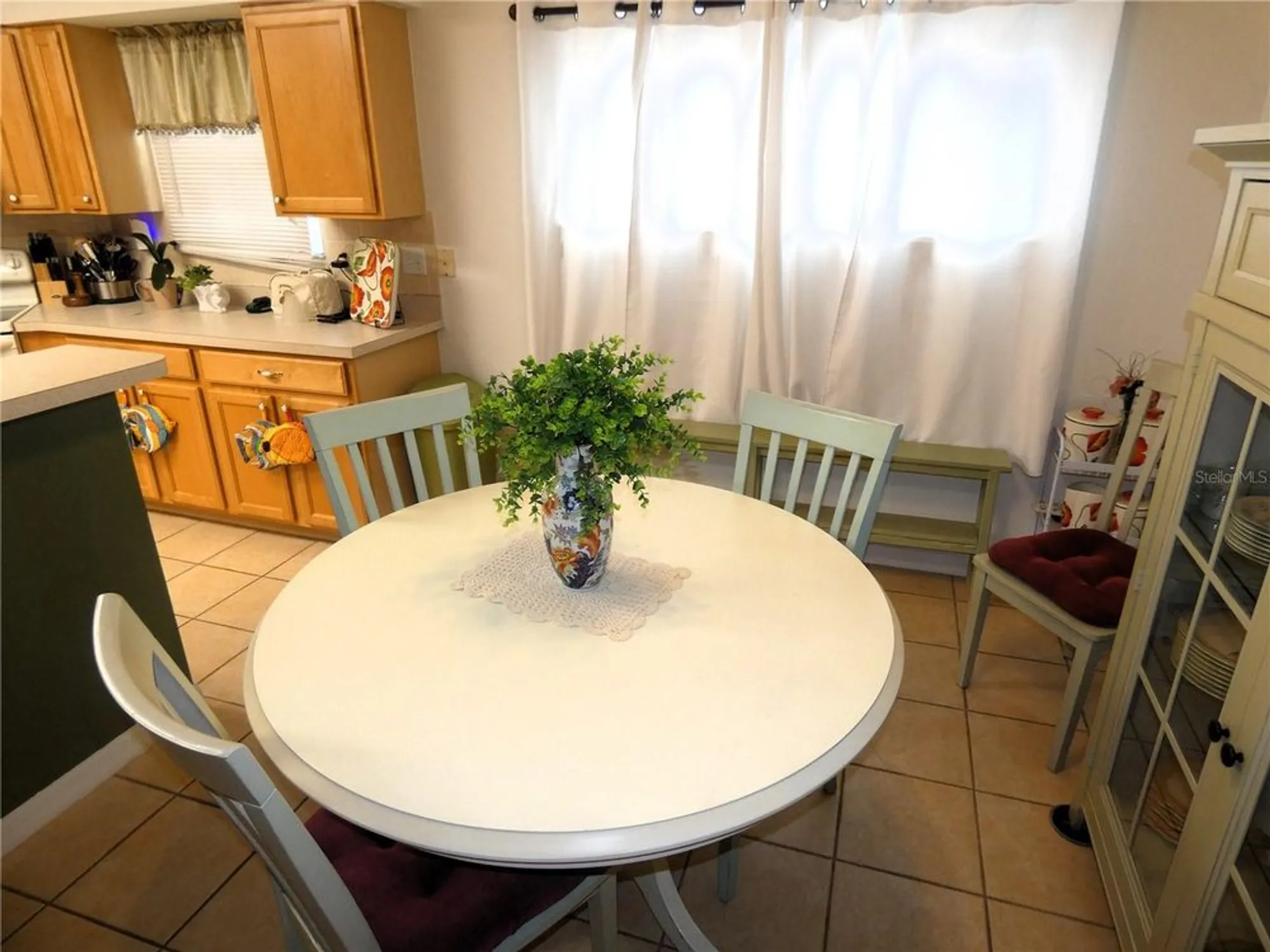 Property Slideshow image 16 of 39 | 751 old oaks ln, Leesburg, FL, 34748